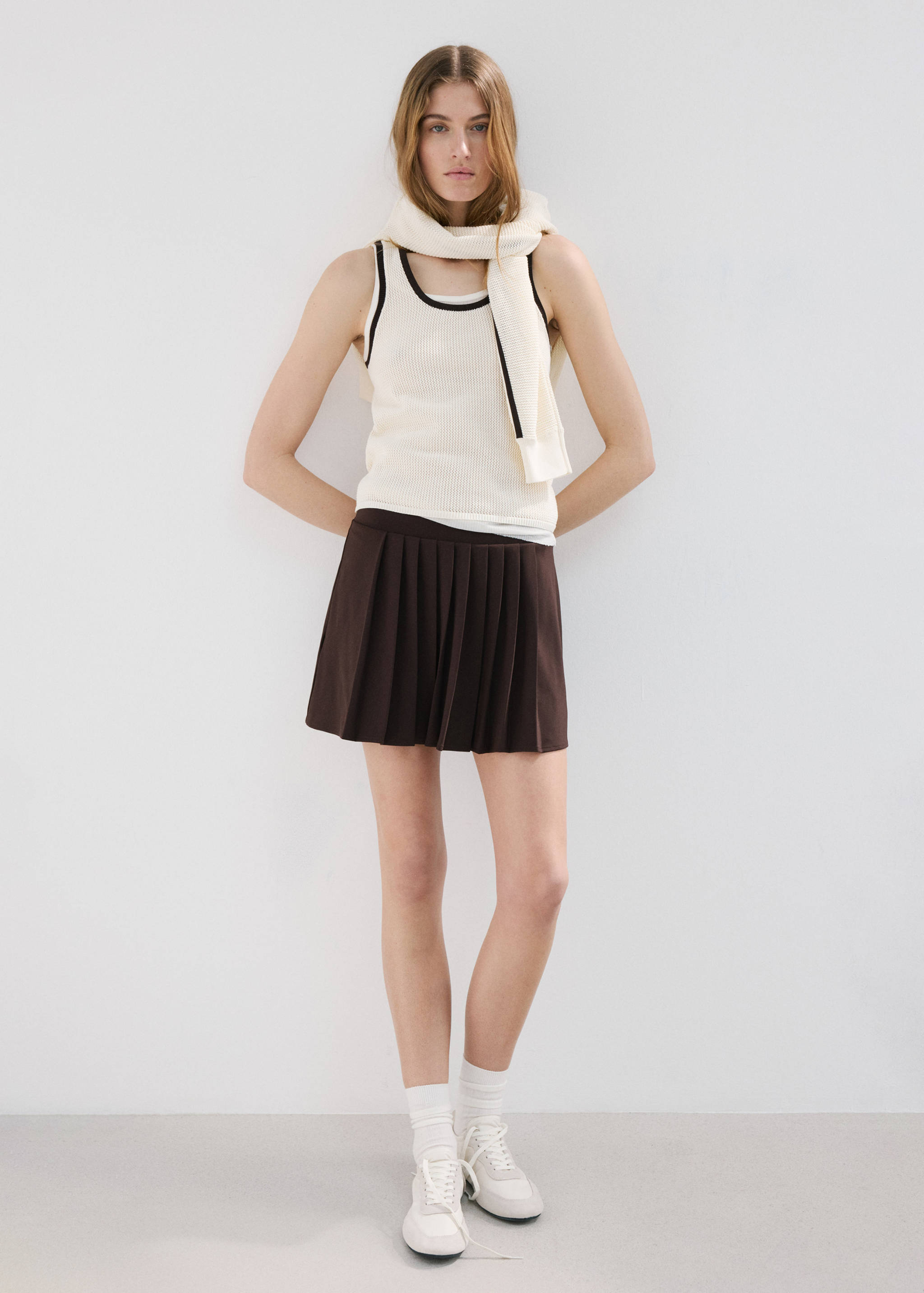 Contrast trim strap top - General plane