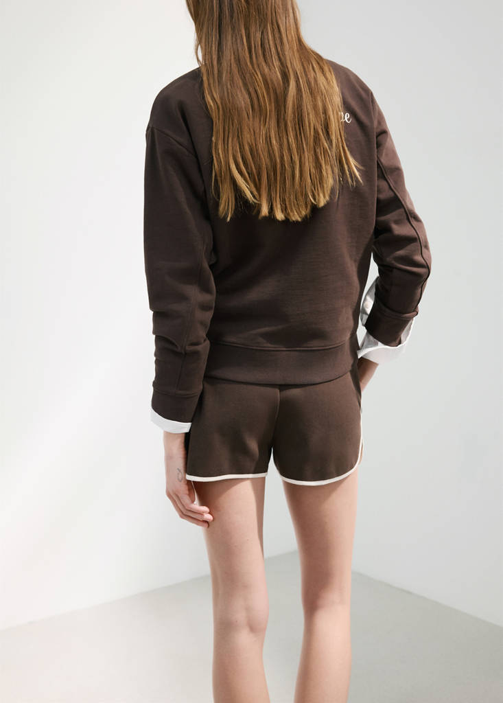 Oversized sweatshirt with printed message — Brown