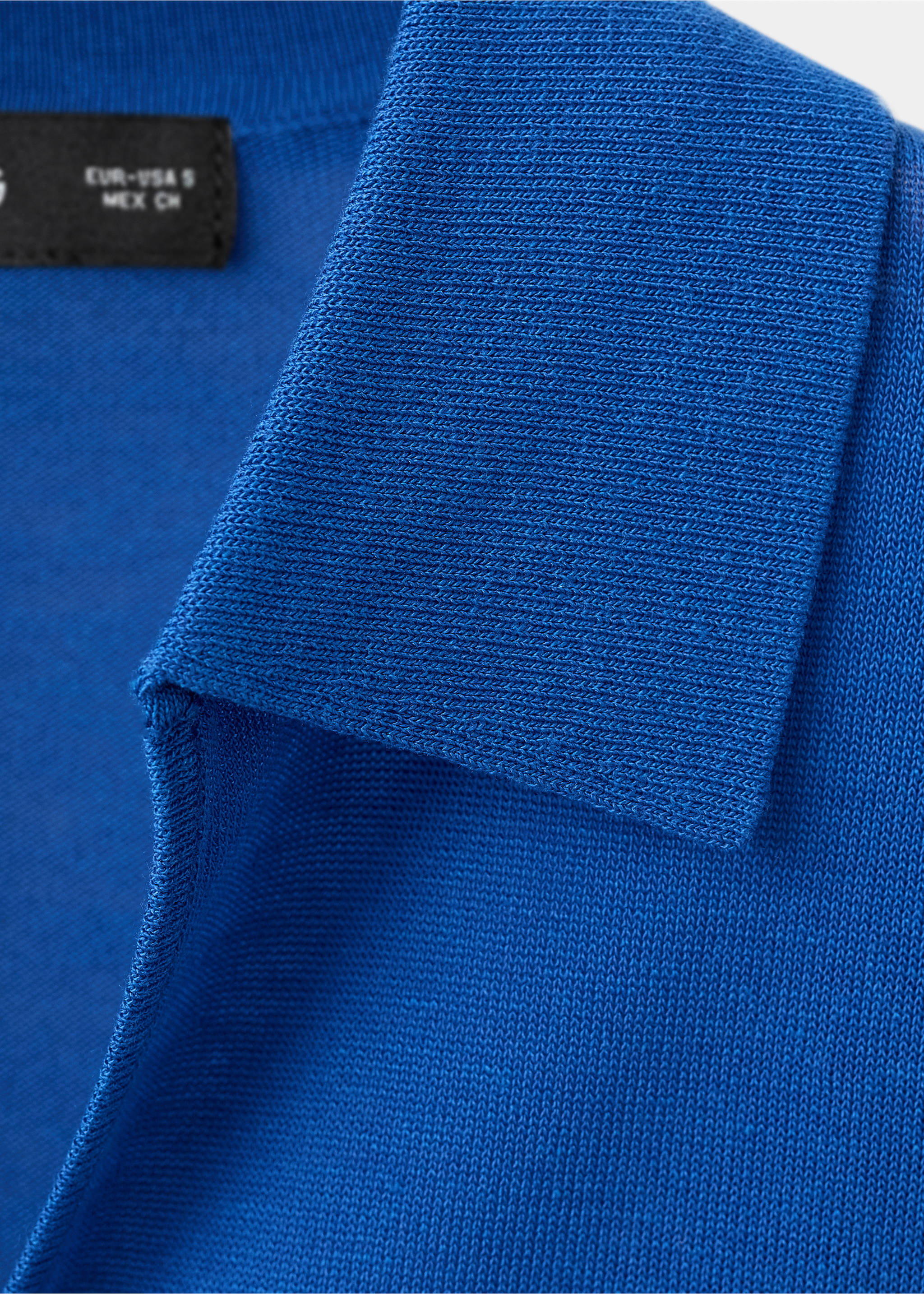 Lyocell polo neck jersey - Details of the article 8, China Blue. Ref: 27037165-00.