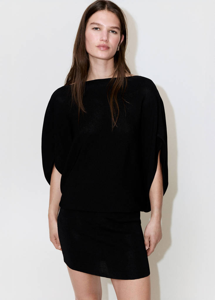 Fitted jersey dress with open back — Black