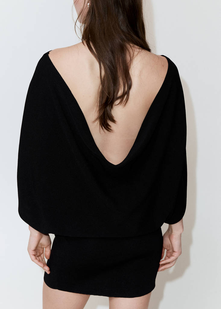 Fitted jersey dress with open back — Black