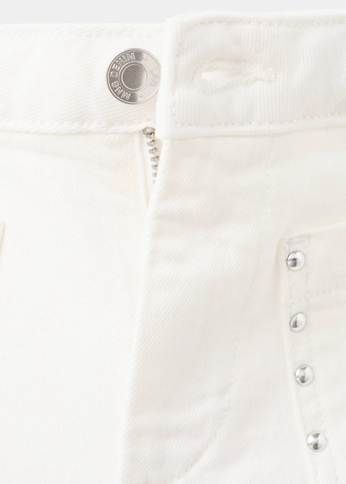 Studded pocket shorts — White