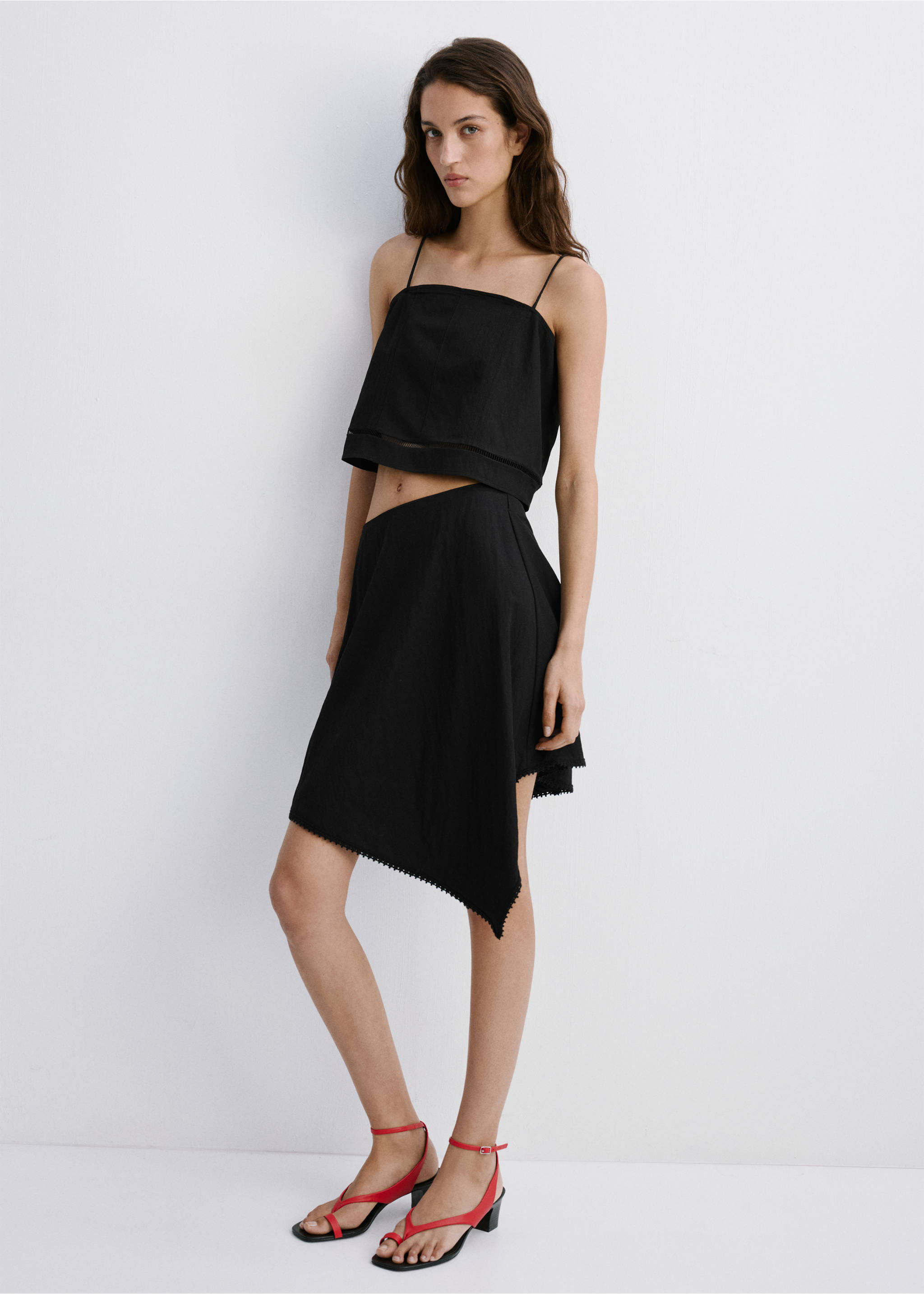 Asymmetric A-line skirt - General plane, Black. Ref: 27037783-00.