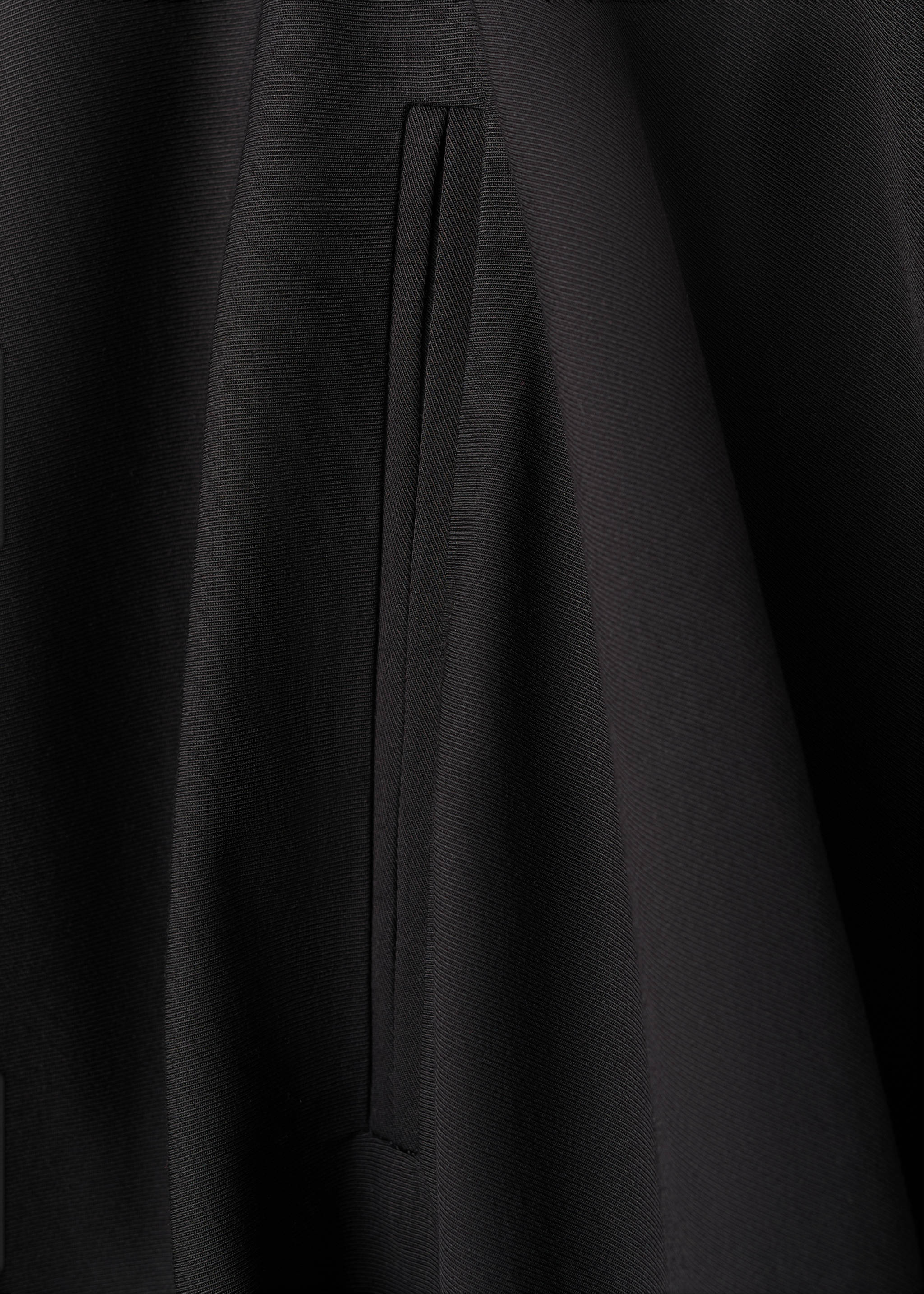 Asymmetric A-line skirt - Details of the article 0, Black. Ref: 27037783-00.