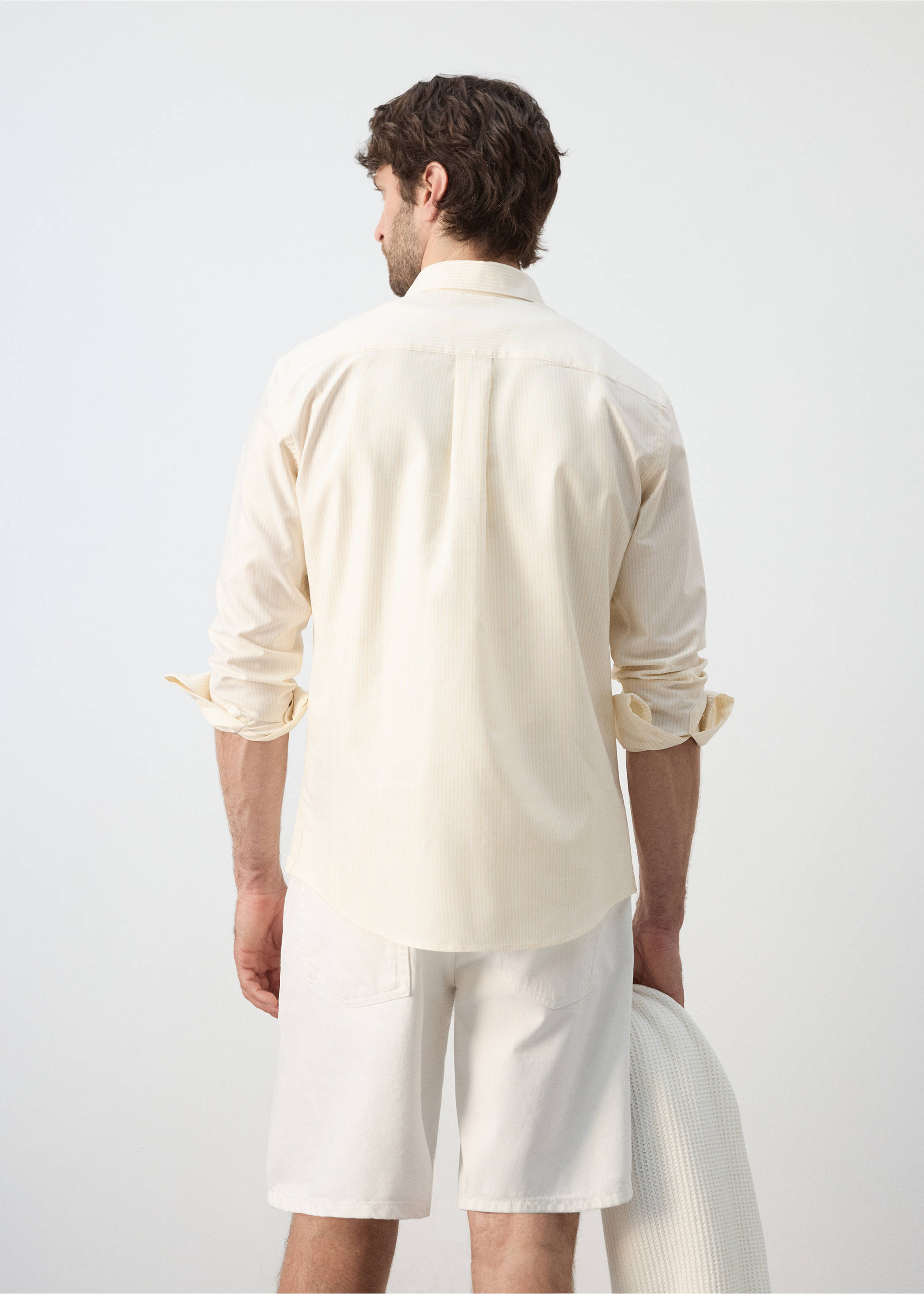 Camisa regular fit 100% algodón rayas - Reverso del artículo, Amarillo pastel. Ref: 27037799-00.