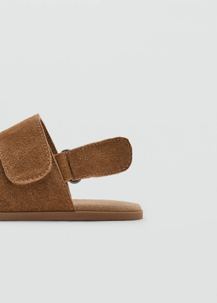 Leather sandals with straps — Medium Brown