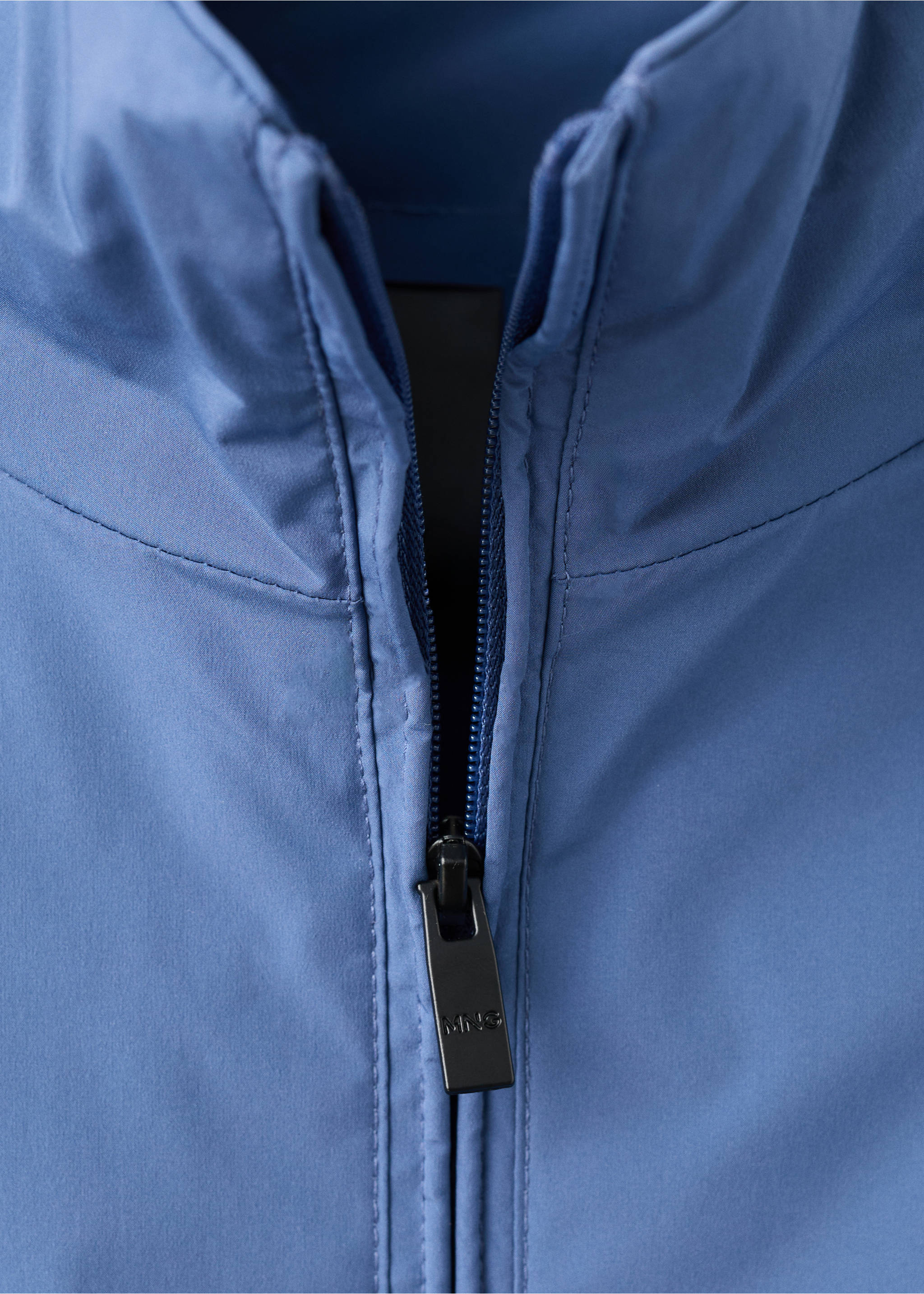 Technical waterproof jacket - Details of the article 8, Vibrant blue. Ref: 27037896-01.