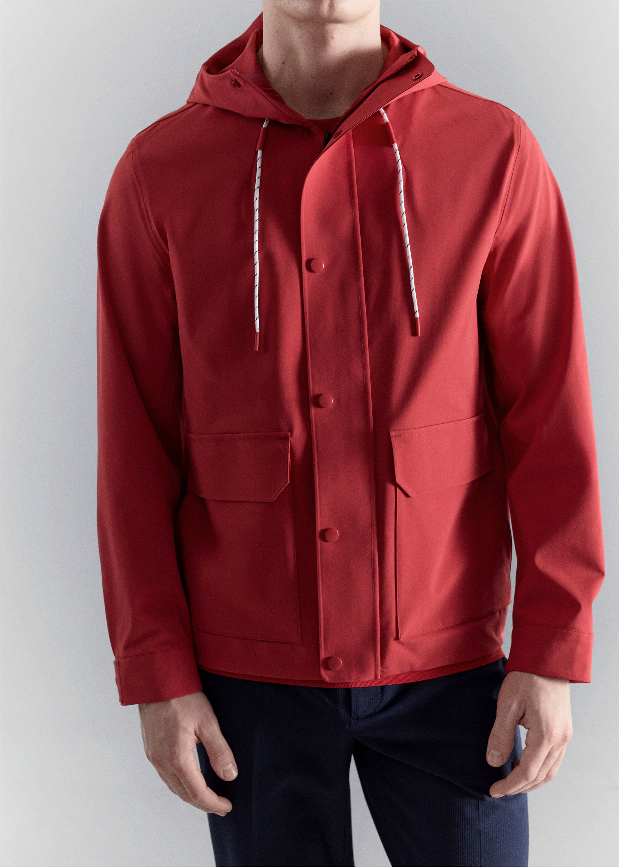 Water-repellent hooded jacket - Details of the article 6, Red. Ref: 27037897-01.