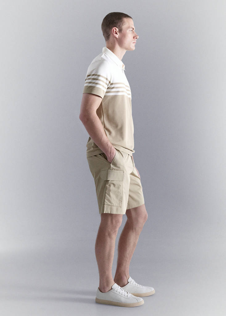 Water-repellent cargo bermudas — Beige
