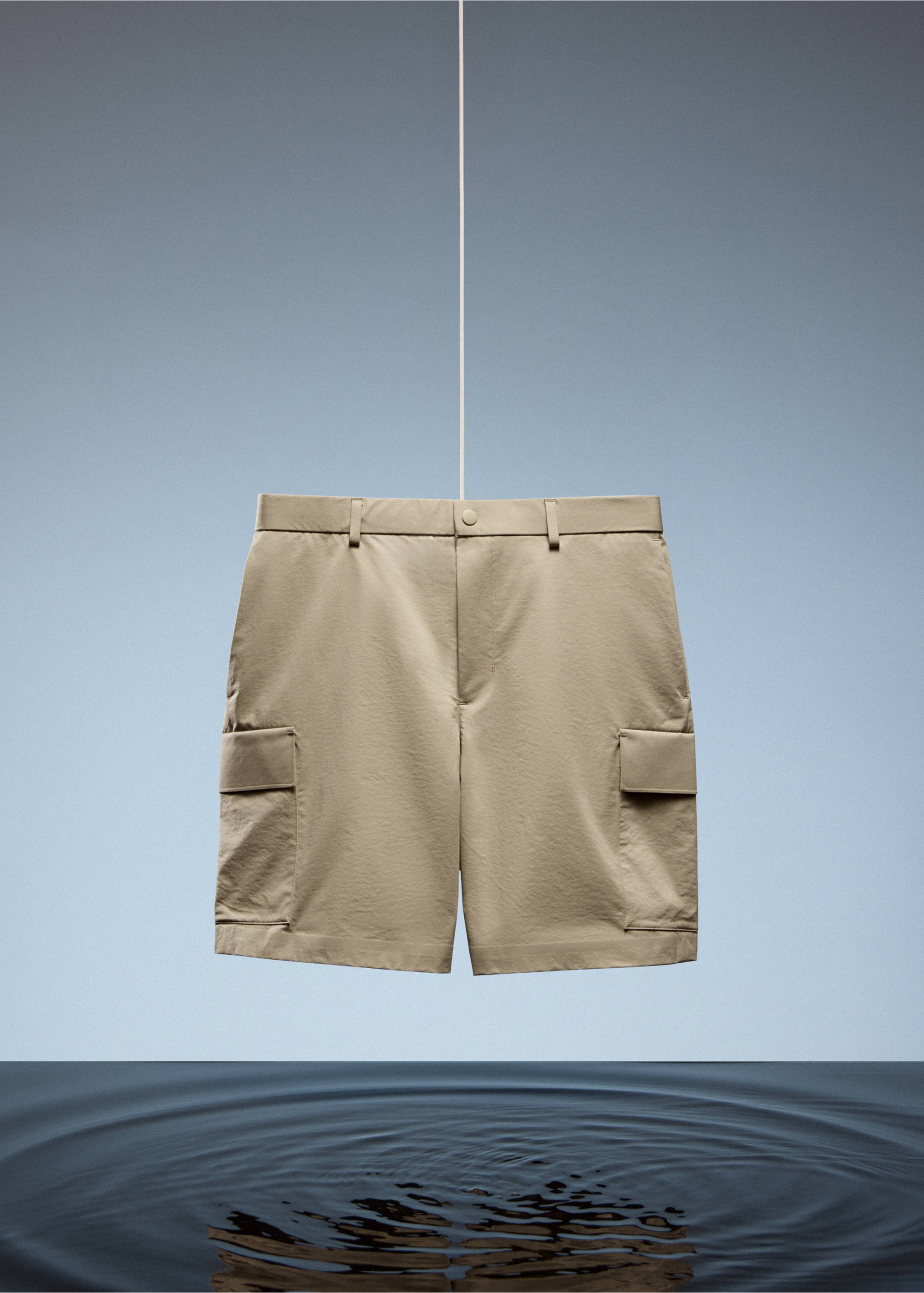 Bermudas cargo water-repellent - Detalle del artículo 9, Beige. Ref: 27037898-00.