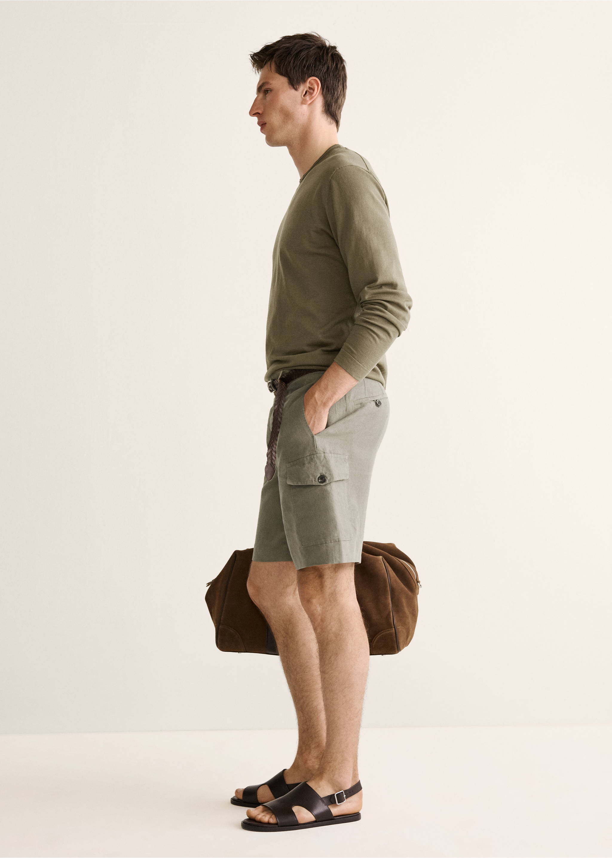 Cargo linen bermuda shorts - Details of the article 1, Khaki. Ref: 27037903-00.