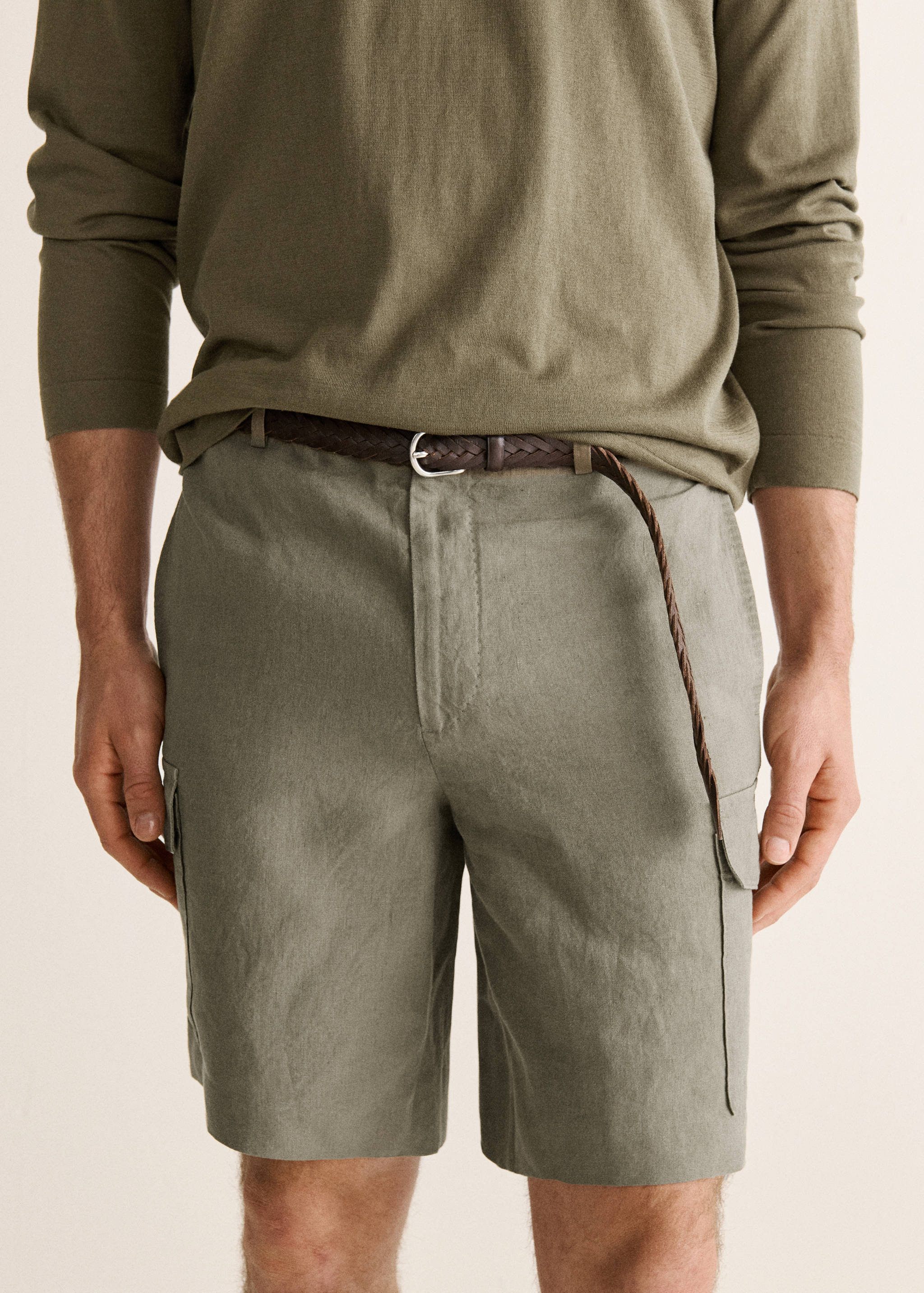 Cargo linen bermuda shorts - Details of the article 6