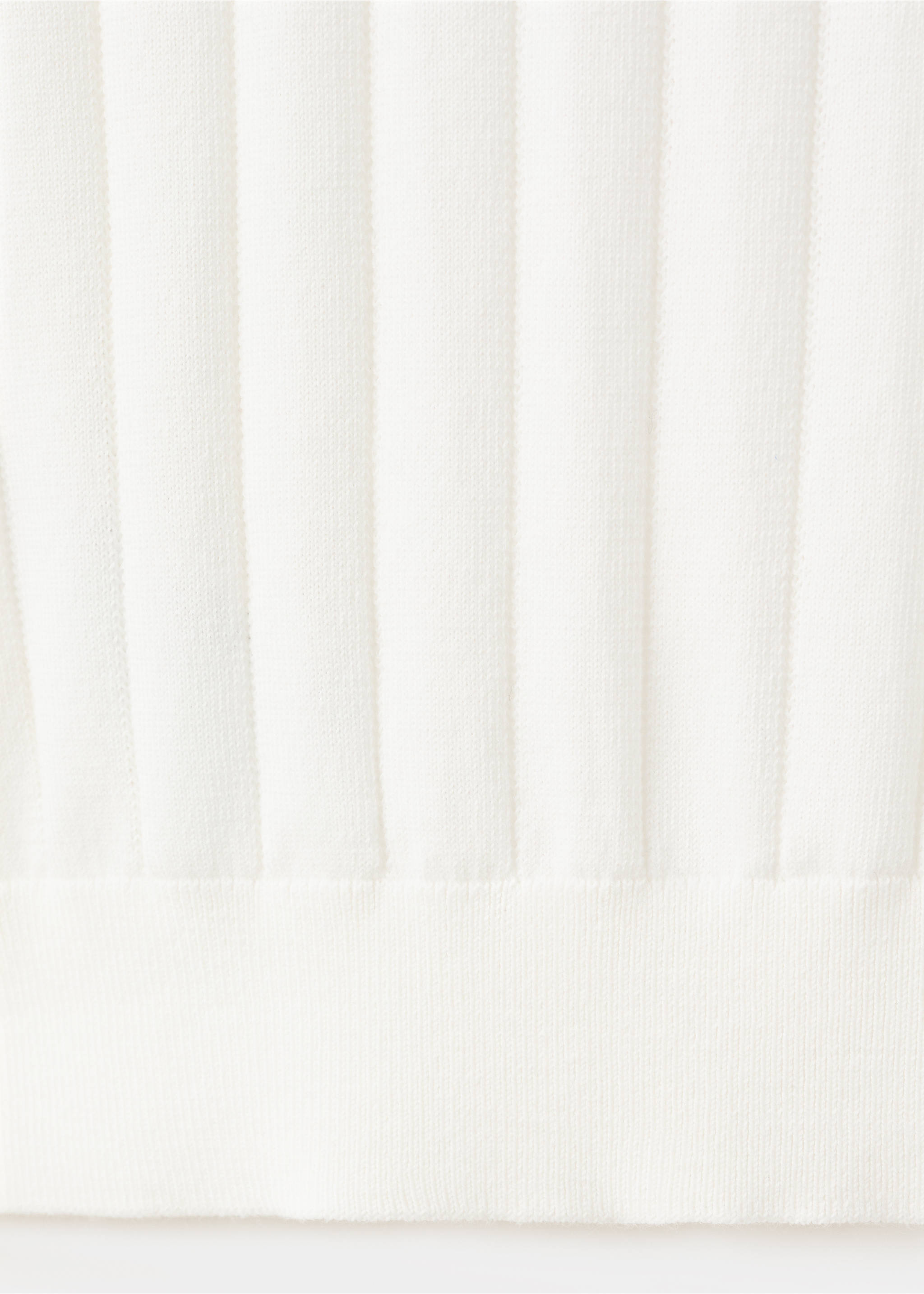 T-shirt de malha fina de 100% algodão - Pormenor do artigo 0, Branco-pérola. Ref: 27037916-00.