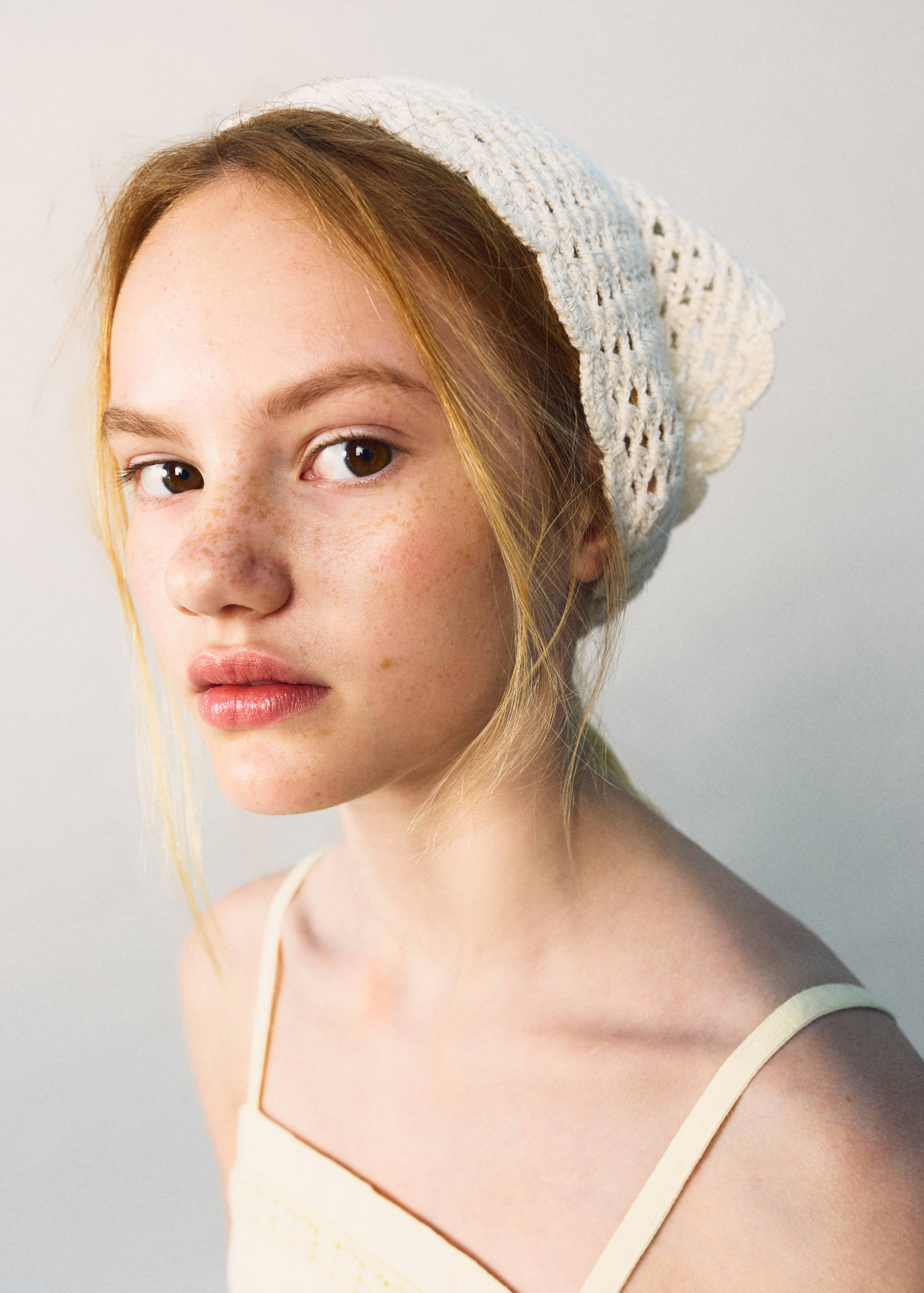 Crochet knit handkerchief - General plane