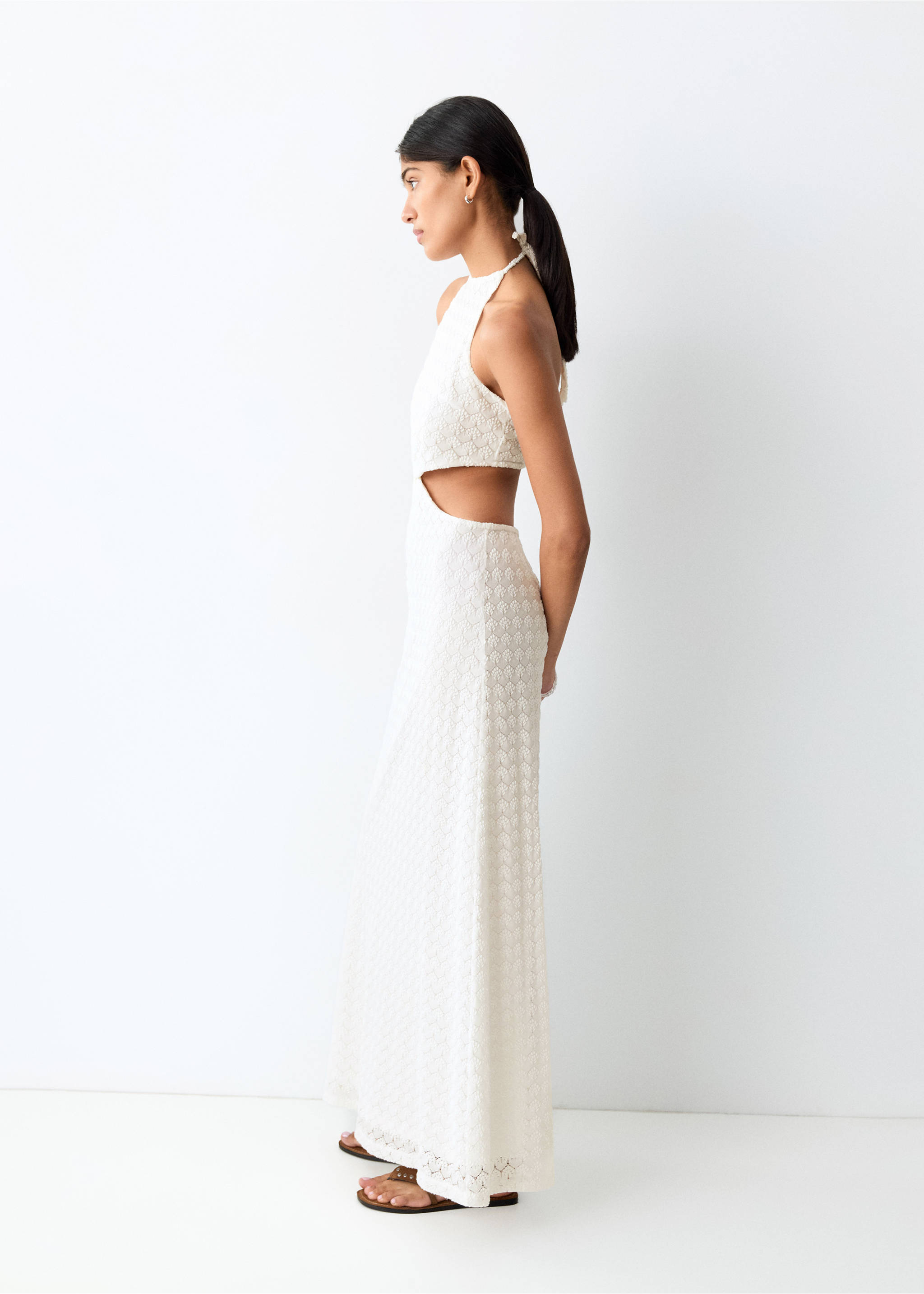 Embroidered cut-out dress - Details of the article 6, Off White. Ref: 27037931-00.