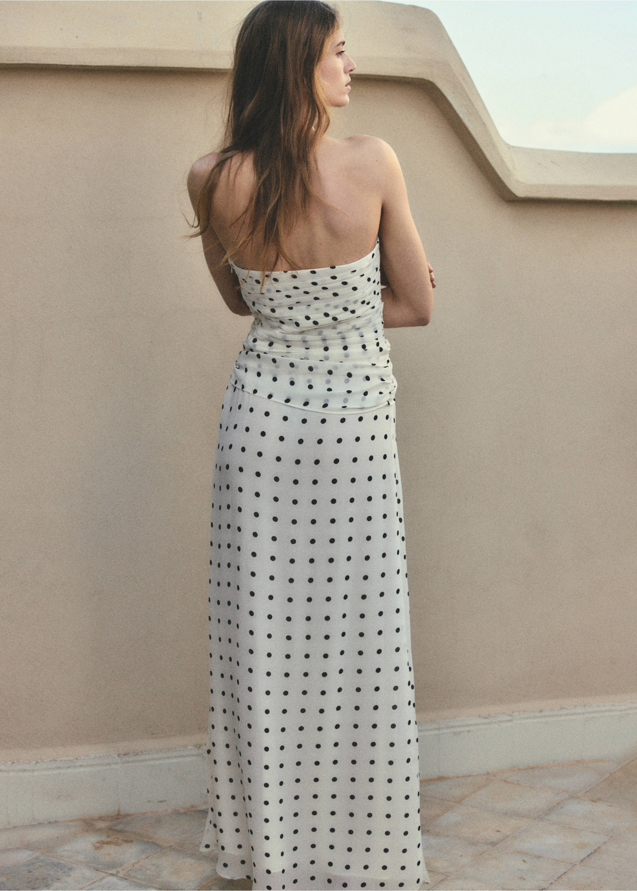 Vestit evasé de pics - Revers de l'article, Blanc trencat. Ref: 27037934-00.