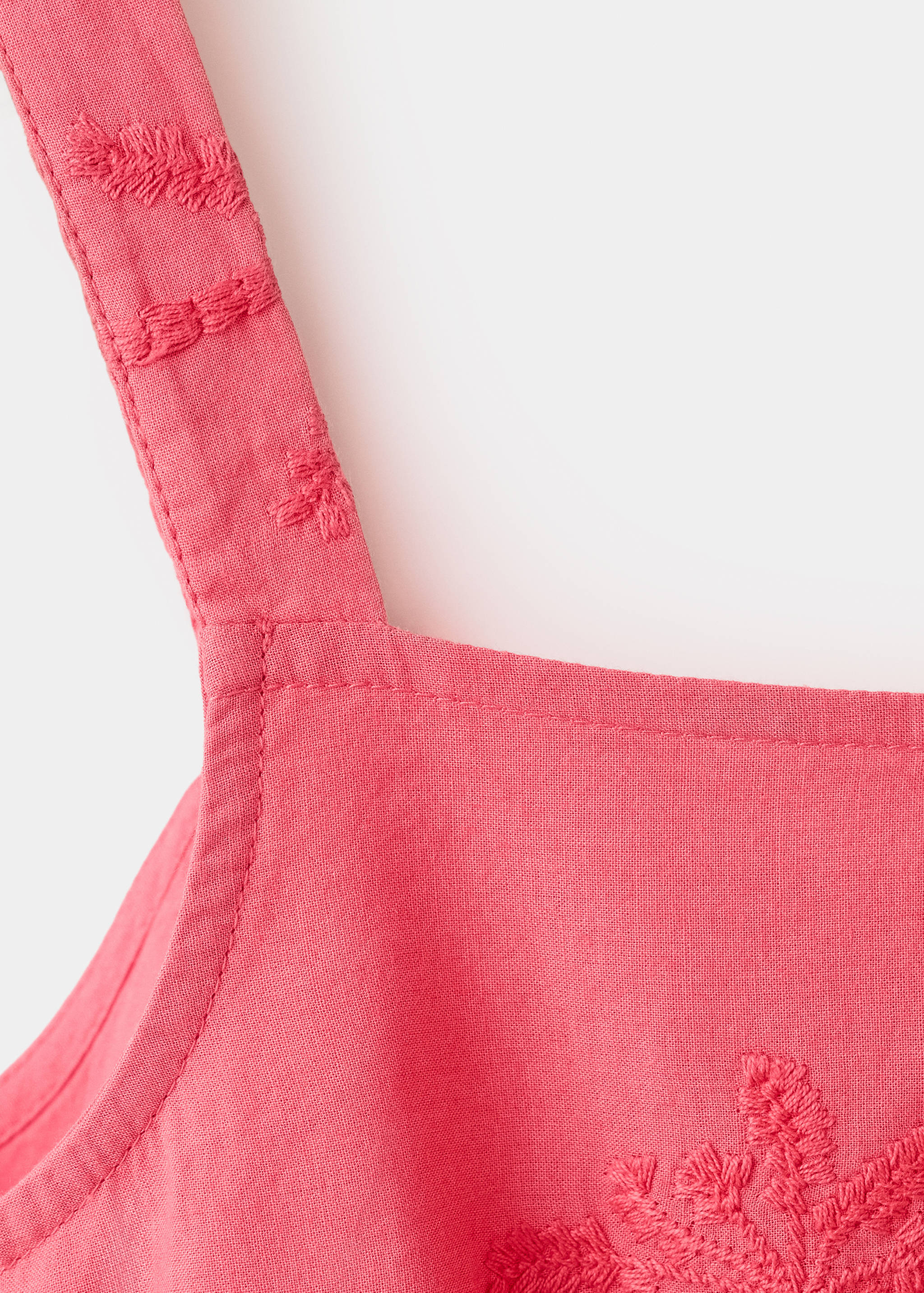 بلوزة قطنية بتفاصيل مطرزة - تفاصيل المنتج 8