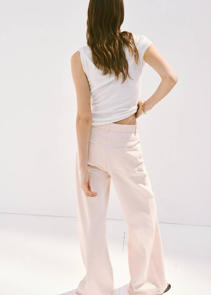 Wide leg mid-rise jeans — Pastel Pink