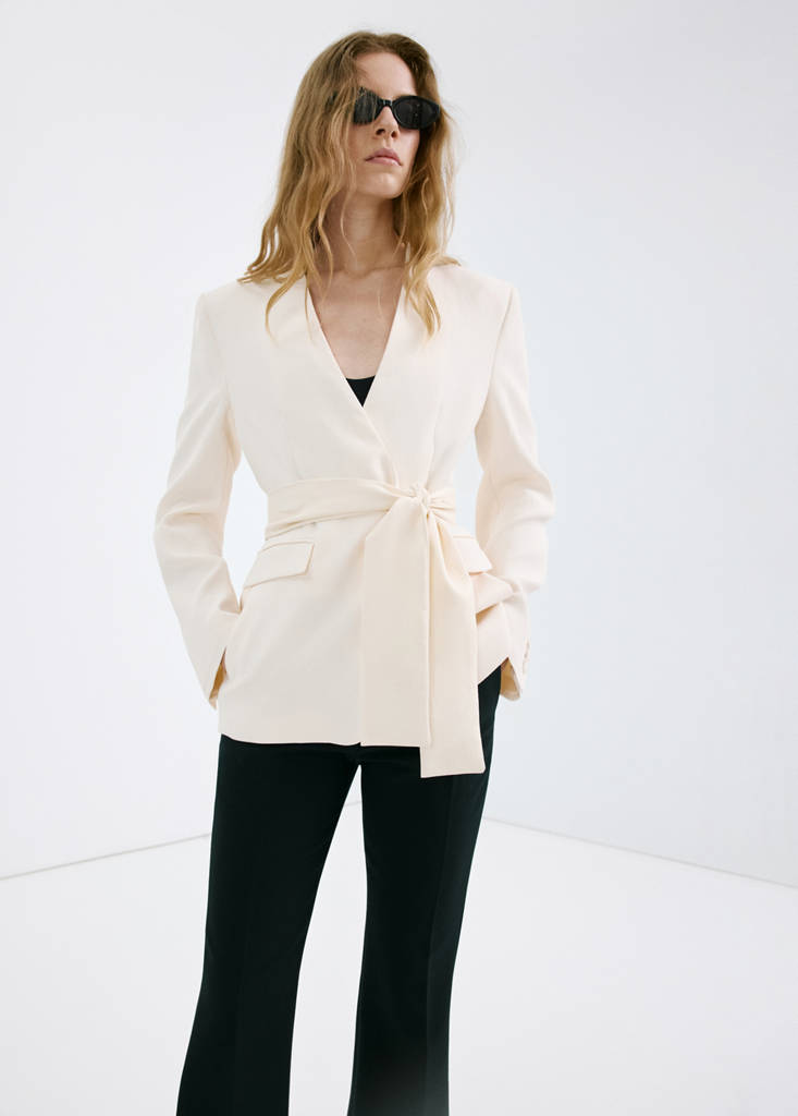 Suit blazer without lapels — Ecru