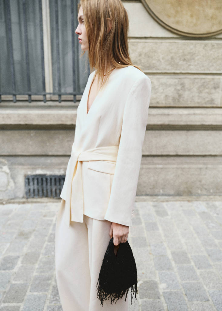 Suit blazer without lapels — Ecru