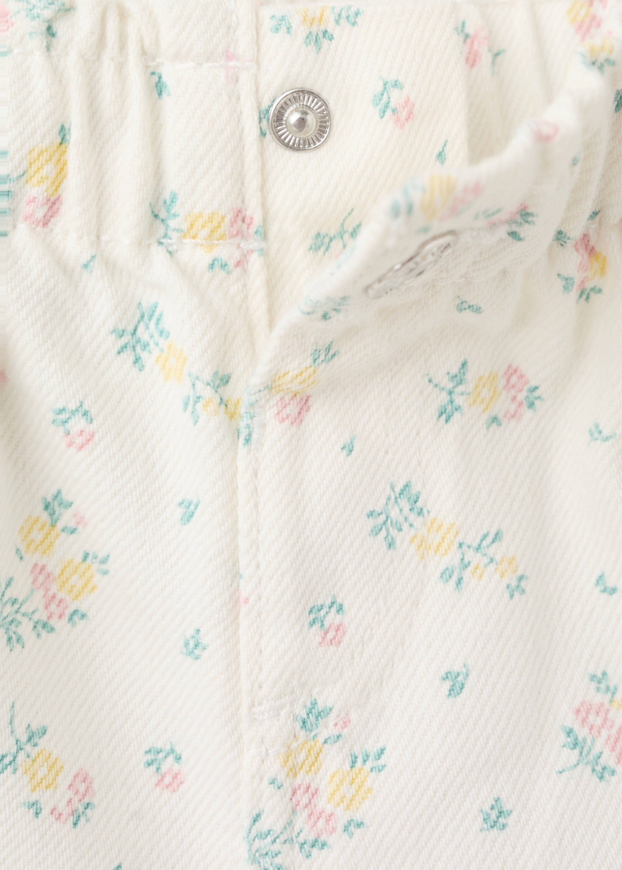 شورت بخصر مطاطي مزخرف بالزهور - تفاصيل المنتج 8