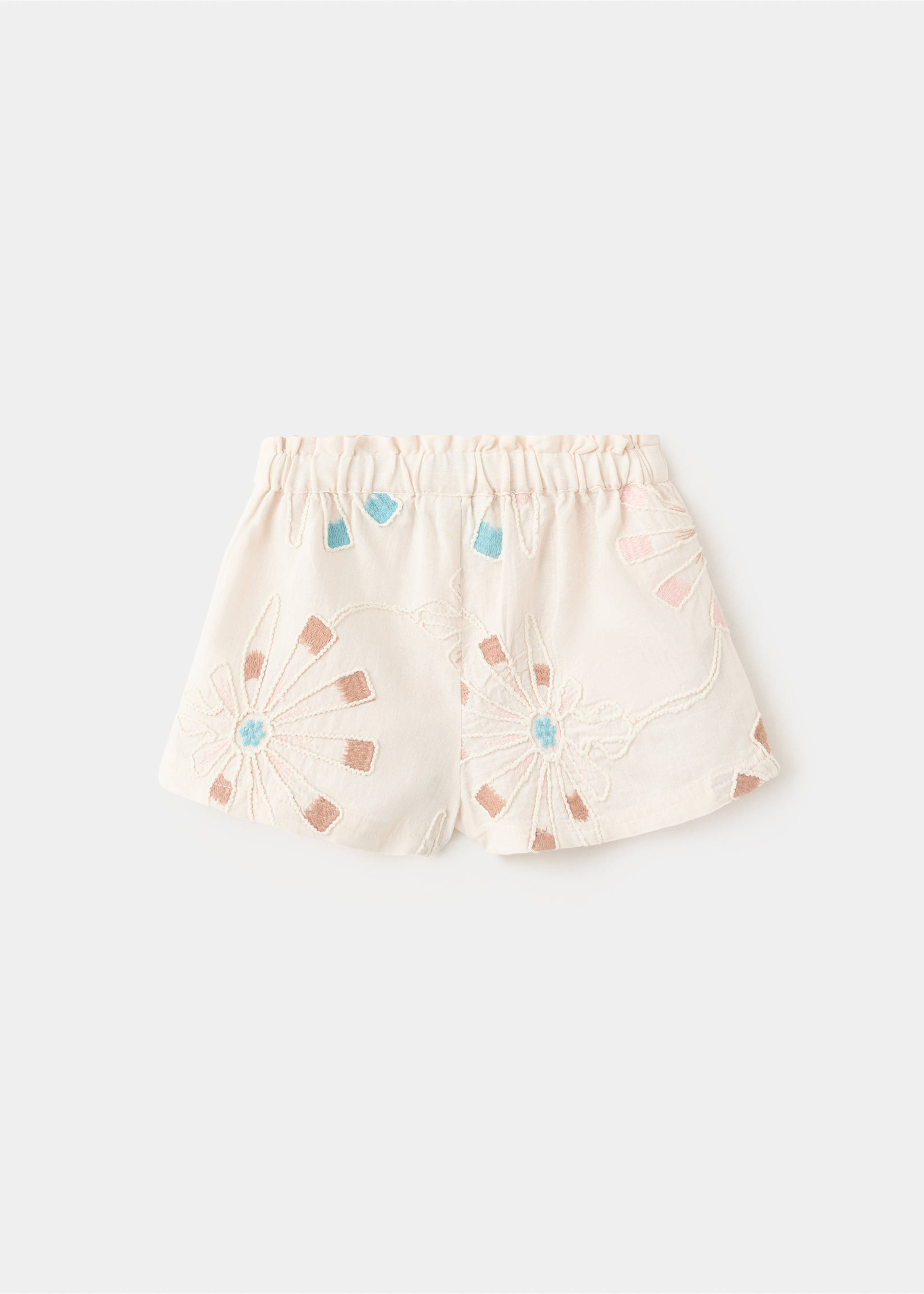 Embroidered detail shorts - Reverse of the article, Ecru. Ref: 27038271-00.