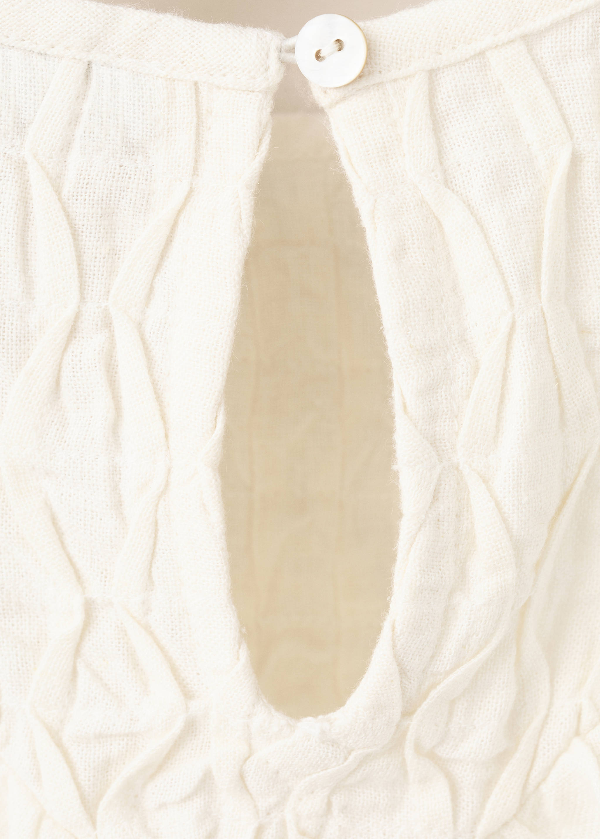 Linen blouse with frayed details - Details of the article 0