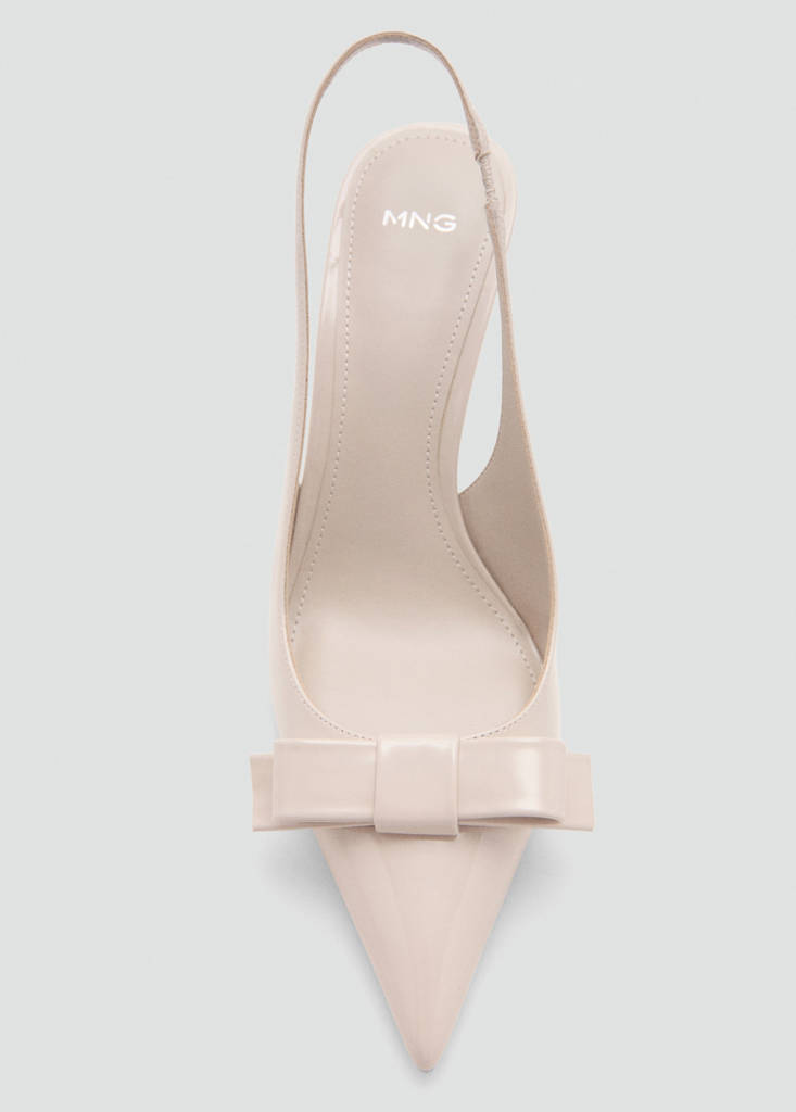 Patent leather bow shoe — Ecru