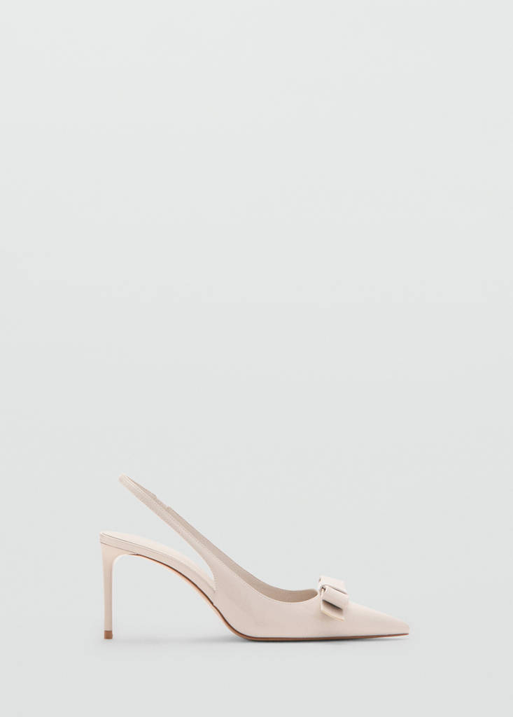 Patent leather bow shoe — Ecru