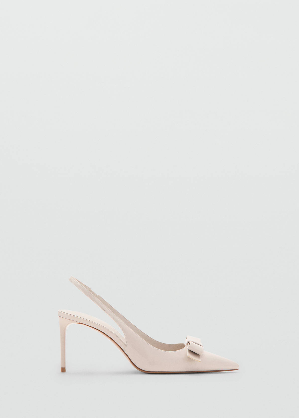 Patent leather bow shoe — Ecru
