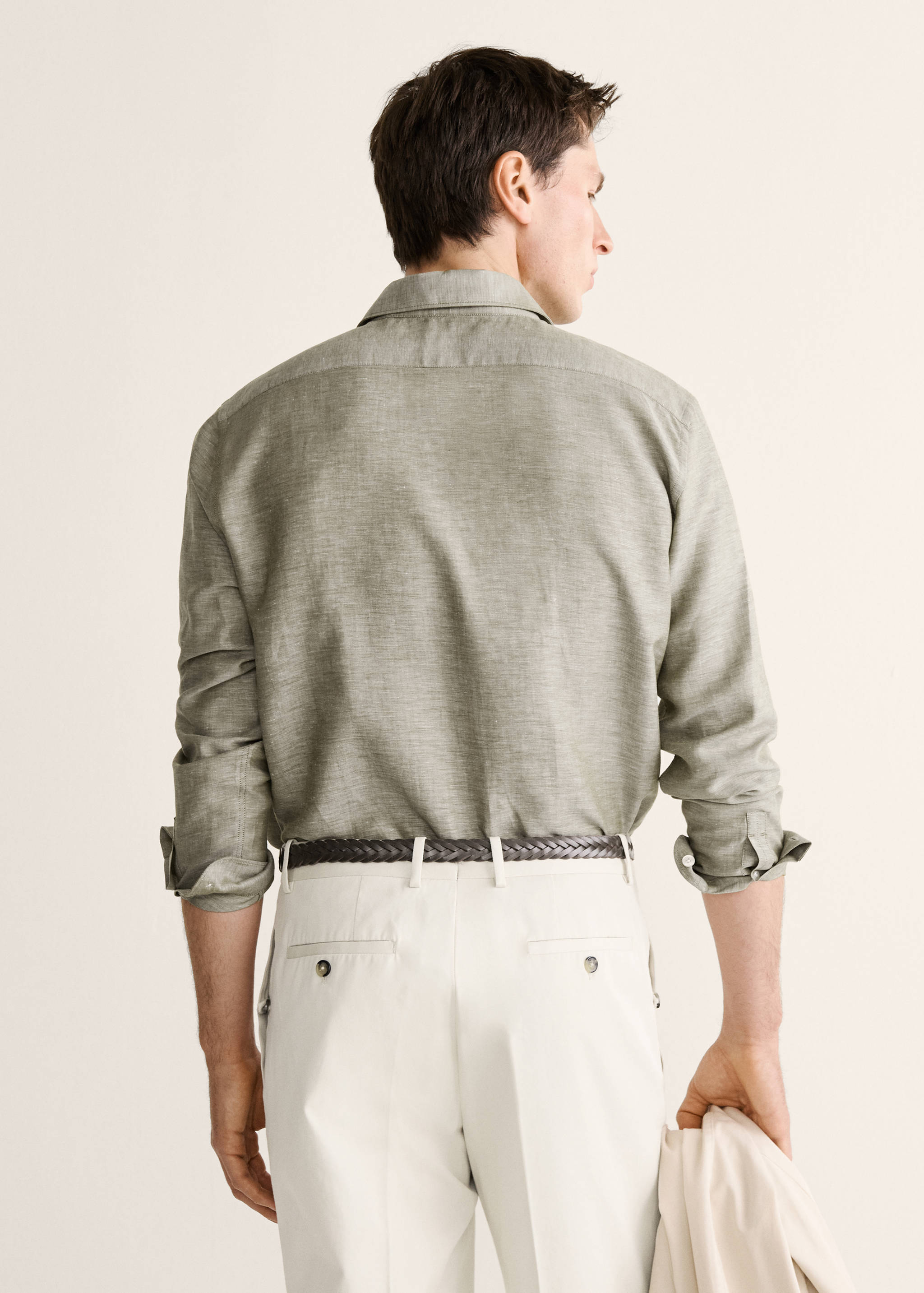 常规版型亚麻衬衫 - null