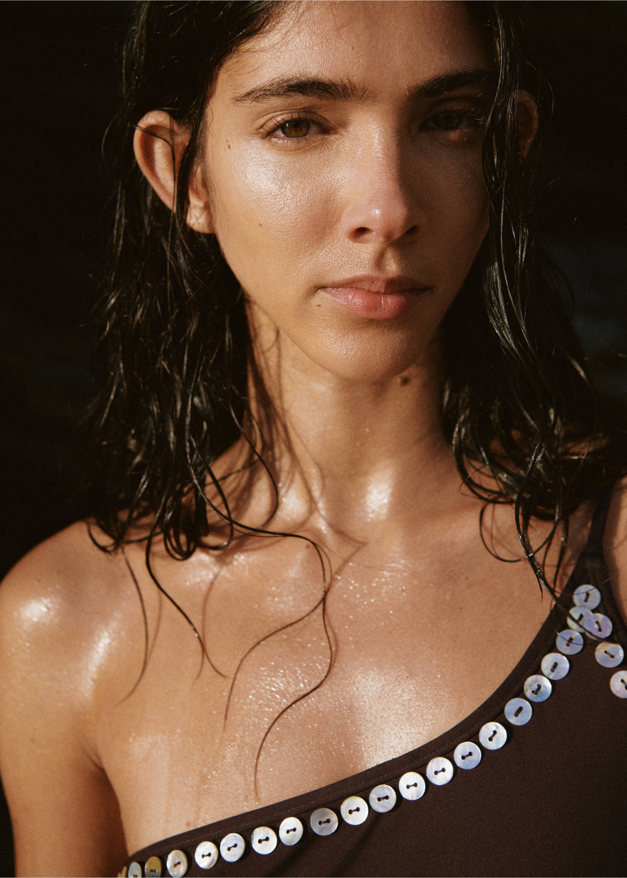 Asymmetric button swimsuit - Details of the article 1, Chocolate. Ref: 27038650-00.