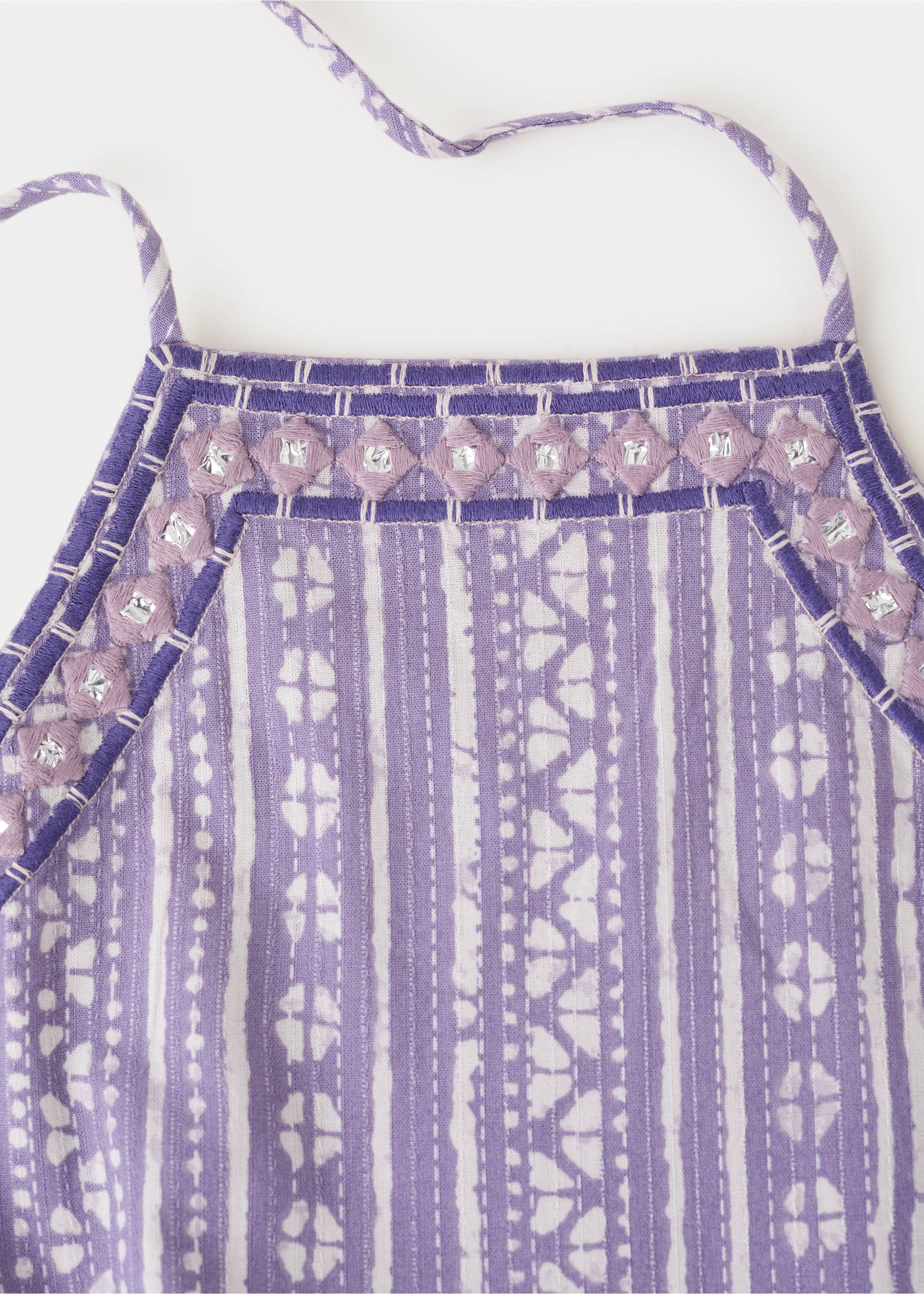 Top crop halter estampado - Detalle del artículo 8, Morado claro/pastel. Ref: 27038651-00.