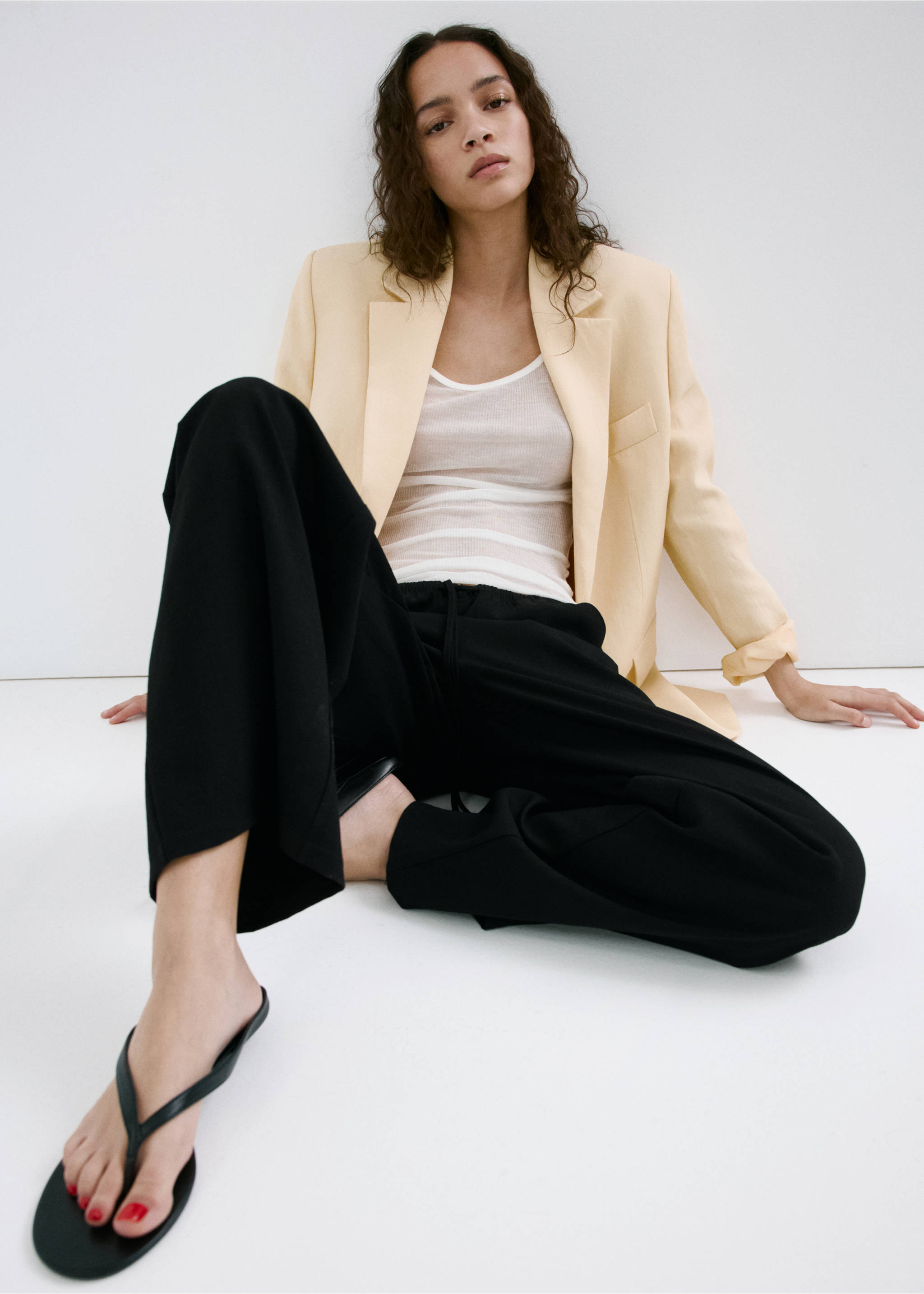 Bow straight trousers - Details of the article 2, Black. Ref: 27039057-00.