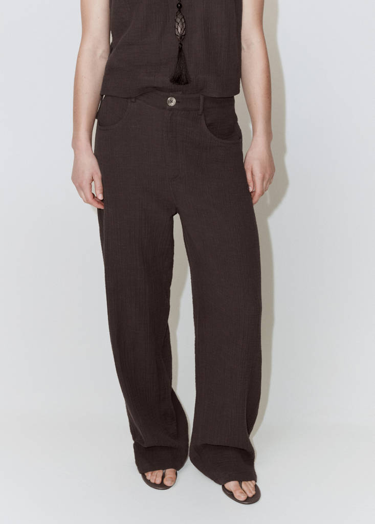 Straight-leg crinkle trousers — Chocolate