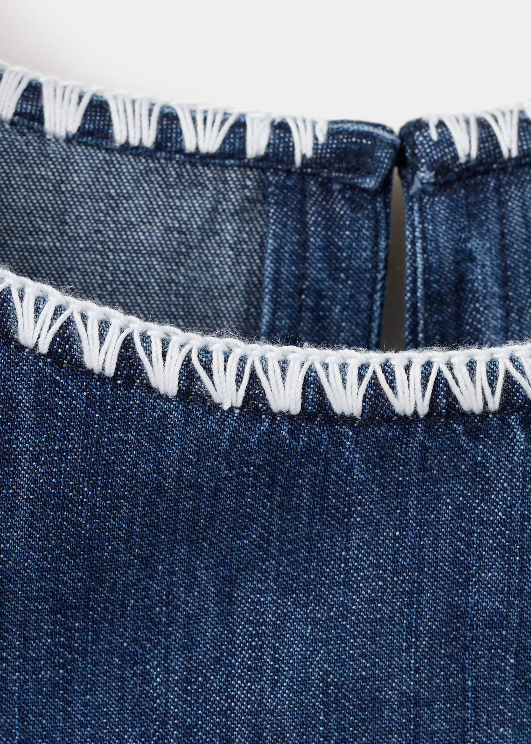Top en denim avec passepoils contrastés - Détail de l'article 8