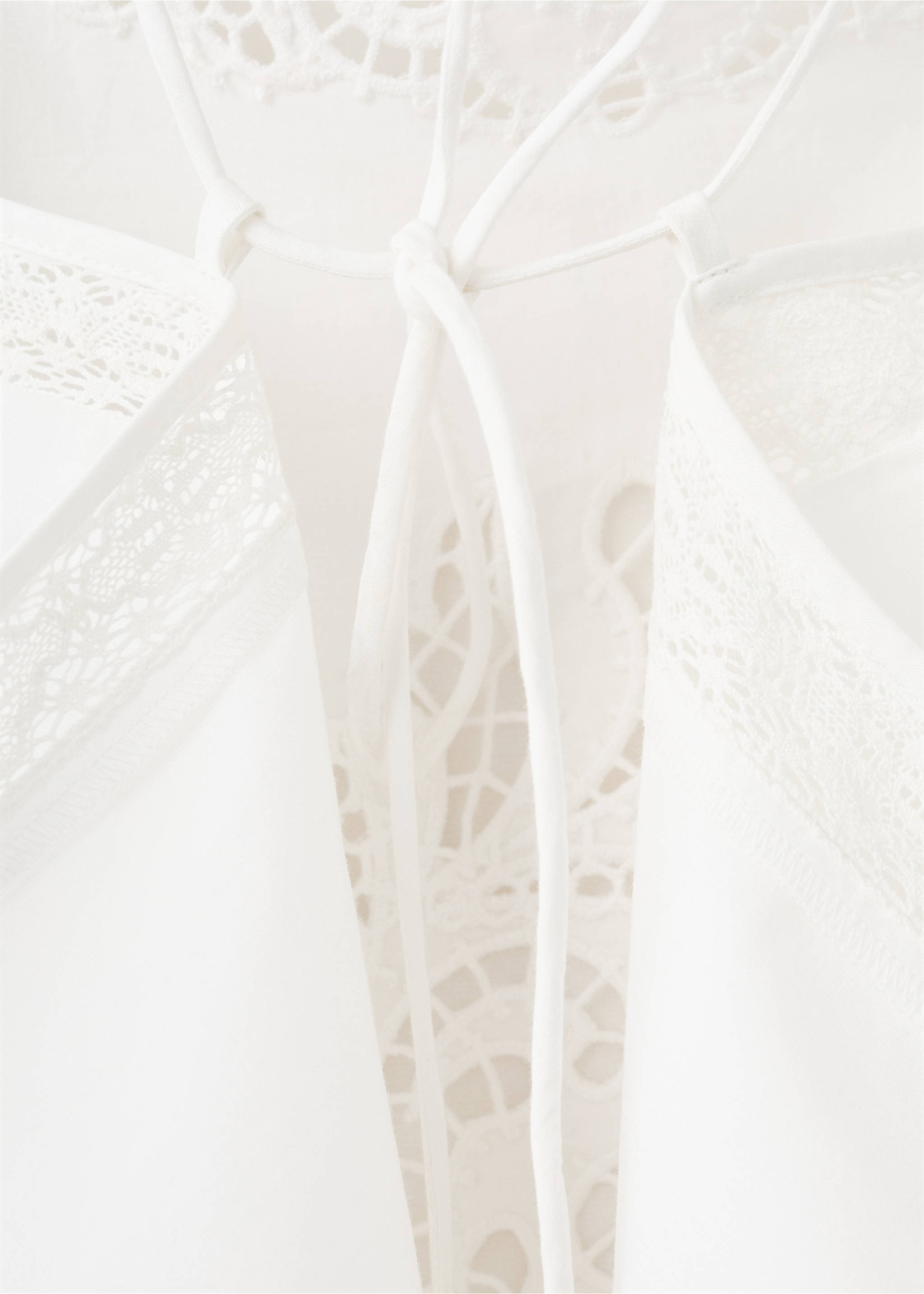 Embroidered top with openwork details - Details of the article 8, Off White. Ref: 27039074-00.