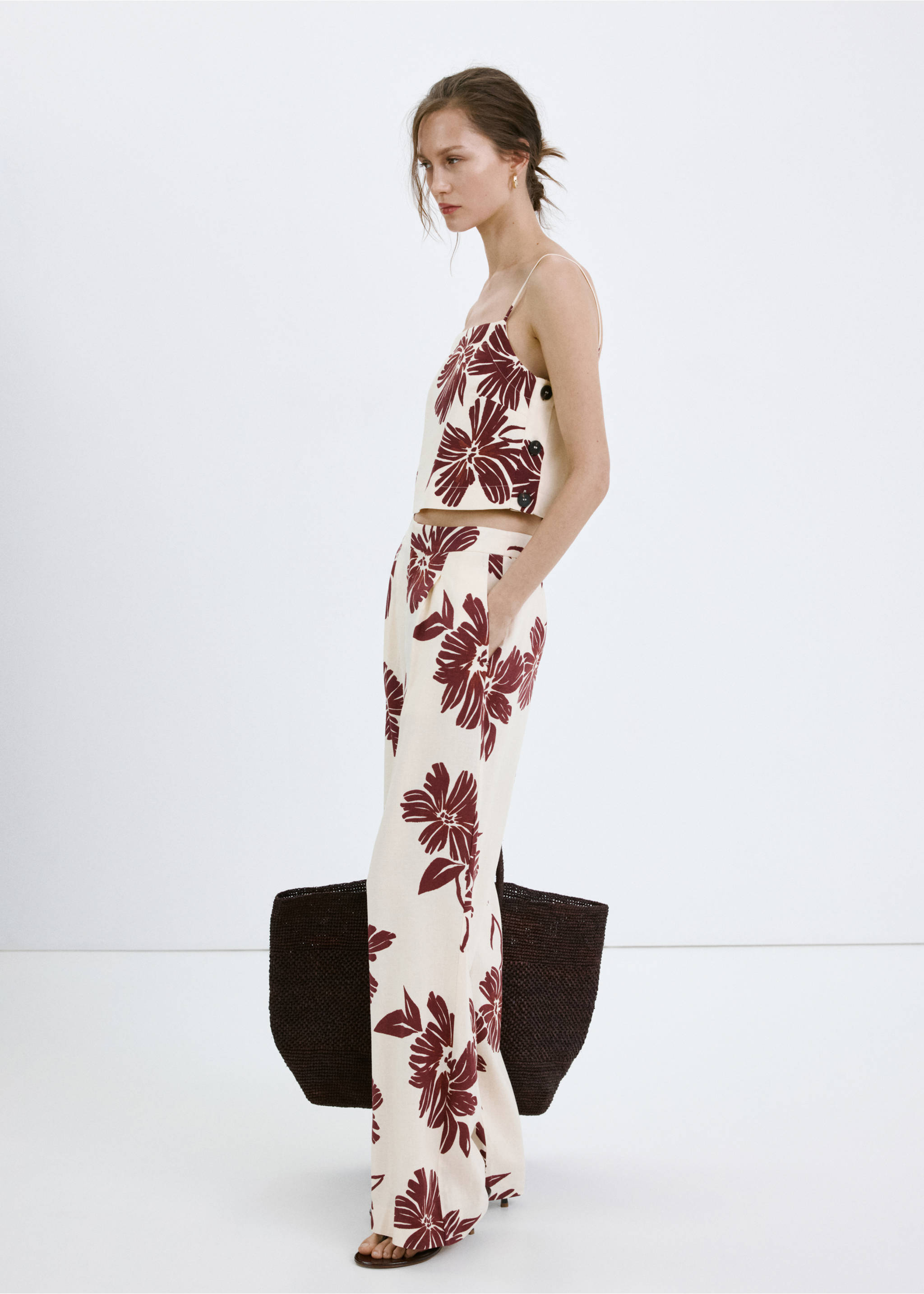 Printed pleated trousers - General plane, Ecru. Ref: 27039077-00.