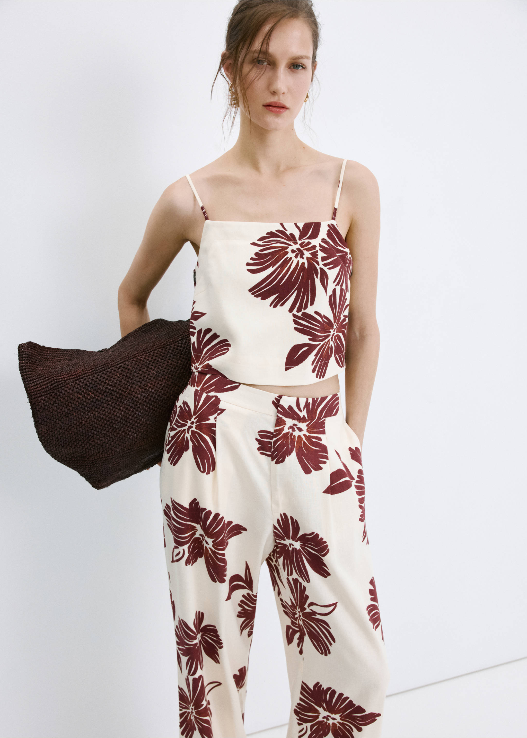 Printed pleated trousers - Details of the article 1, Ecru. Ref: 27039077-00.