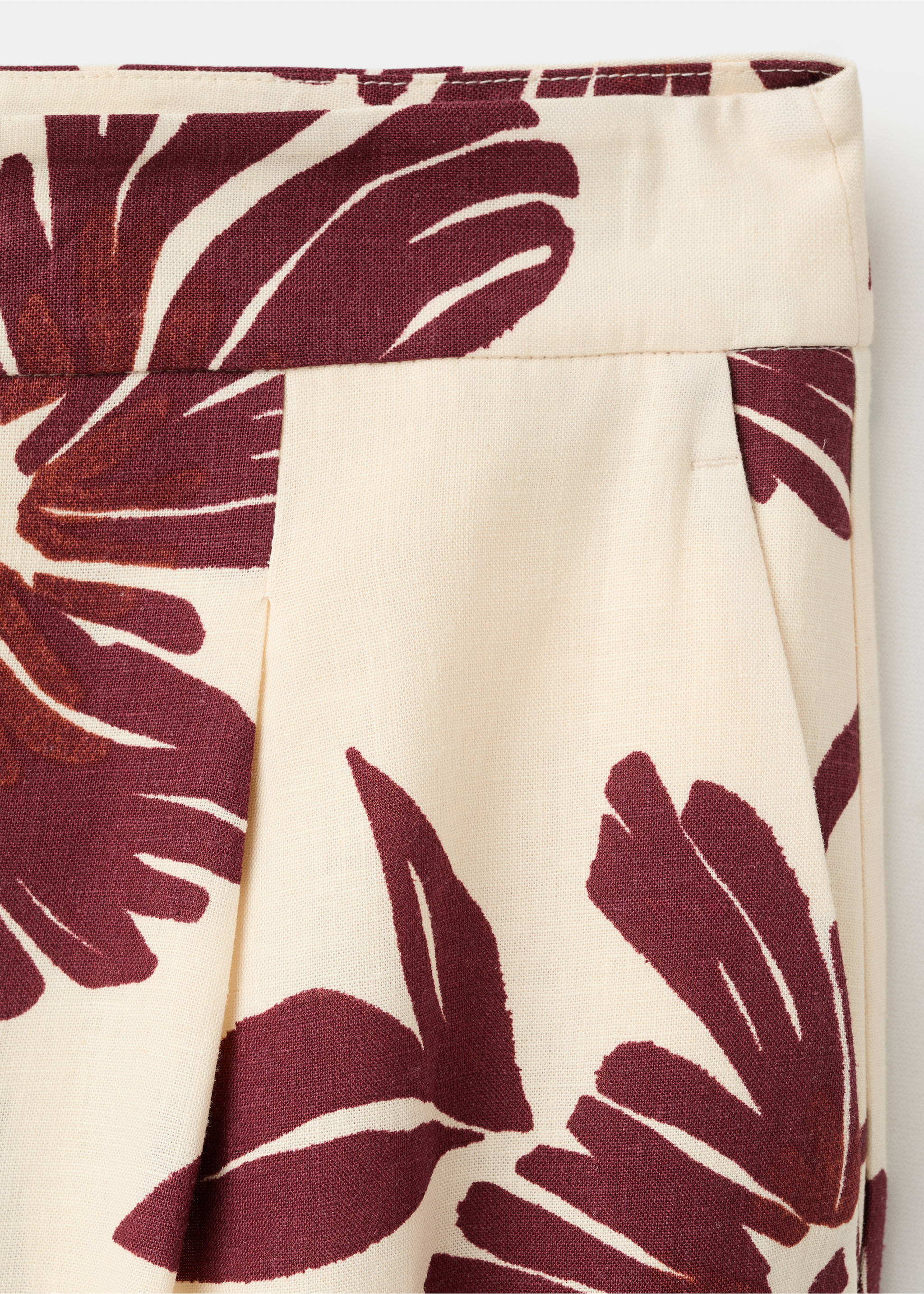 Printed pleated trousers - Details of the article 0, Ecru. Ref: 27039077-00.