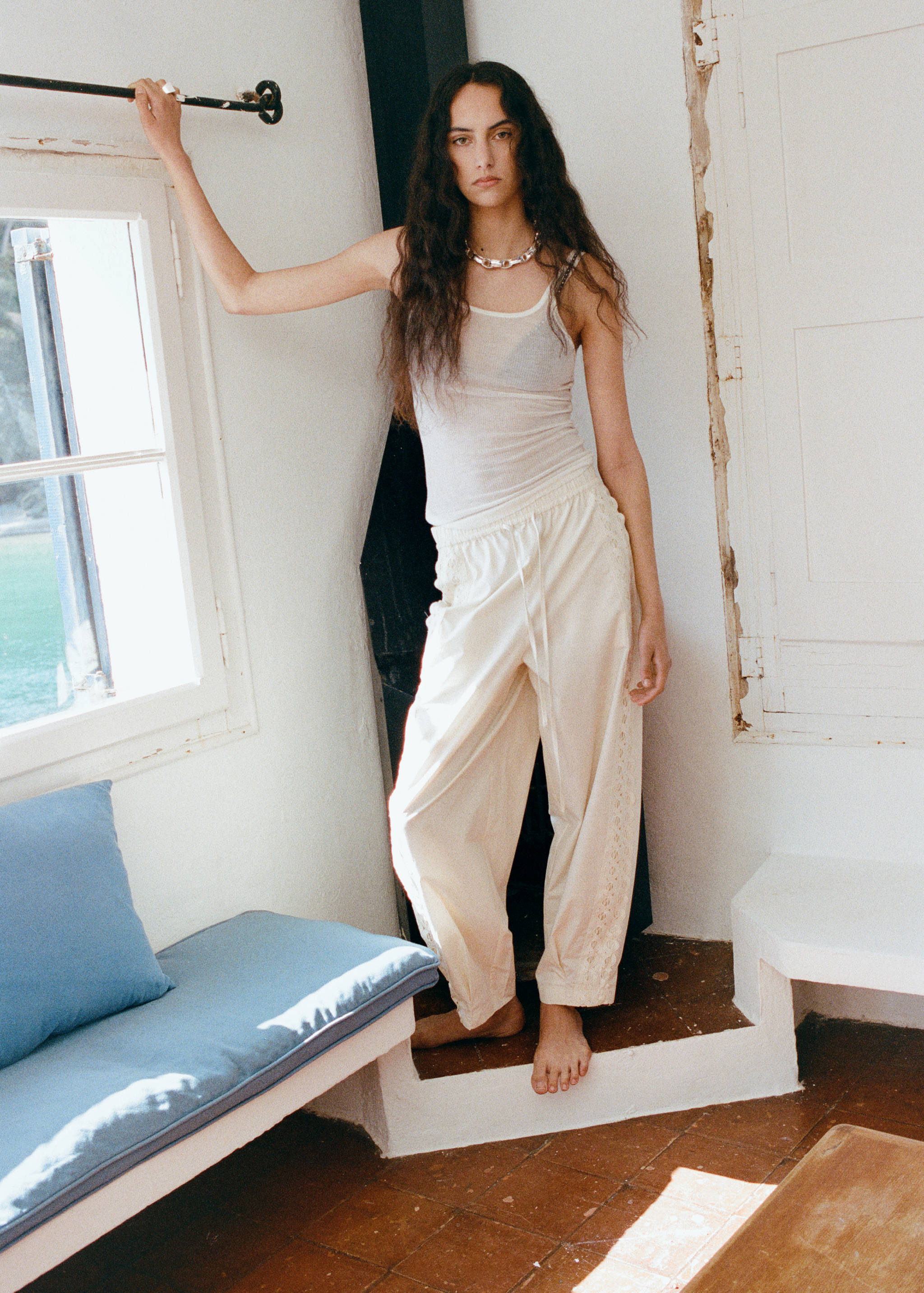 100% straight-fit cotton trousers - General plane