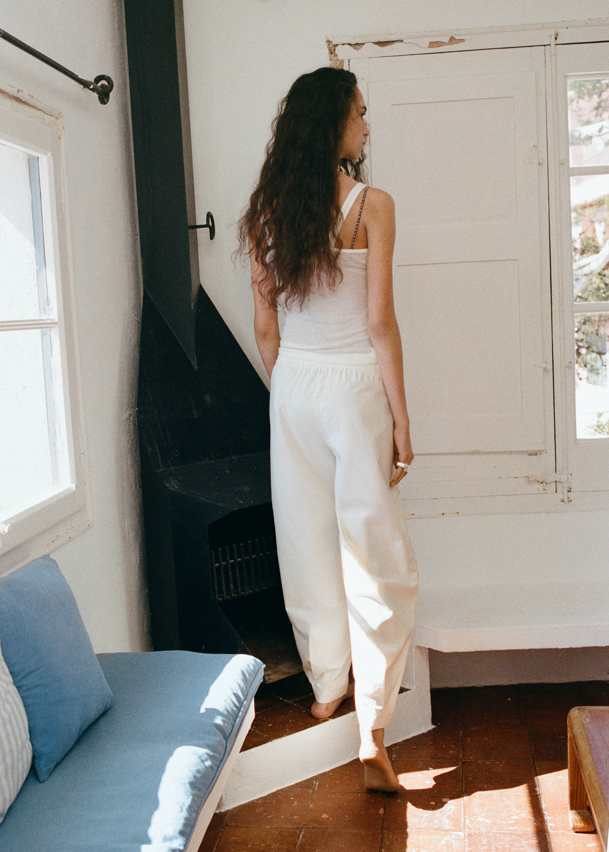 100% straight-fit cotton trousers - Reverse of the article