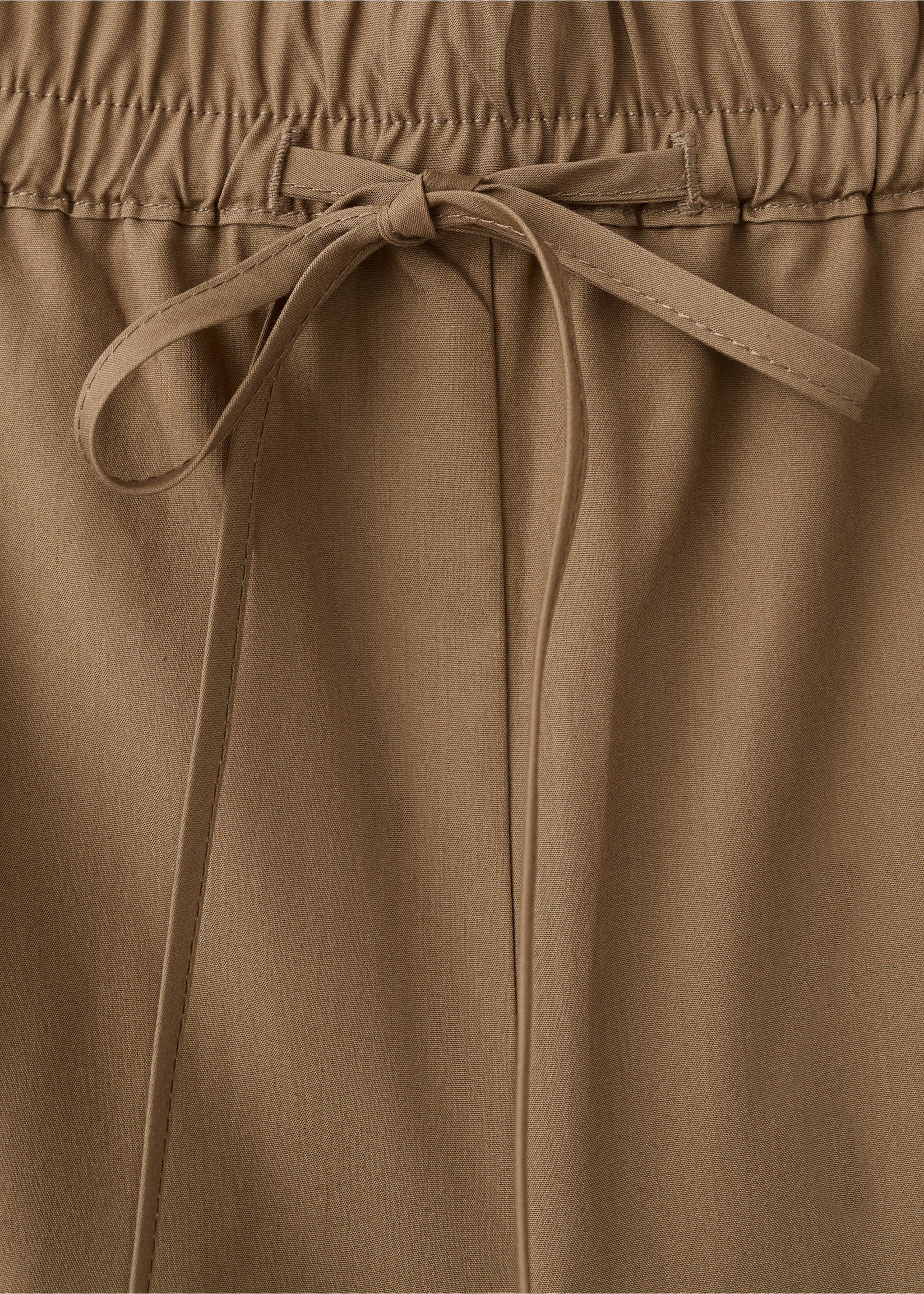 100% cotton trousers with embroidered stripe - Details of the article 8, Khaki. Ref: 27039078-00.