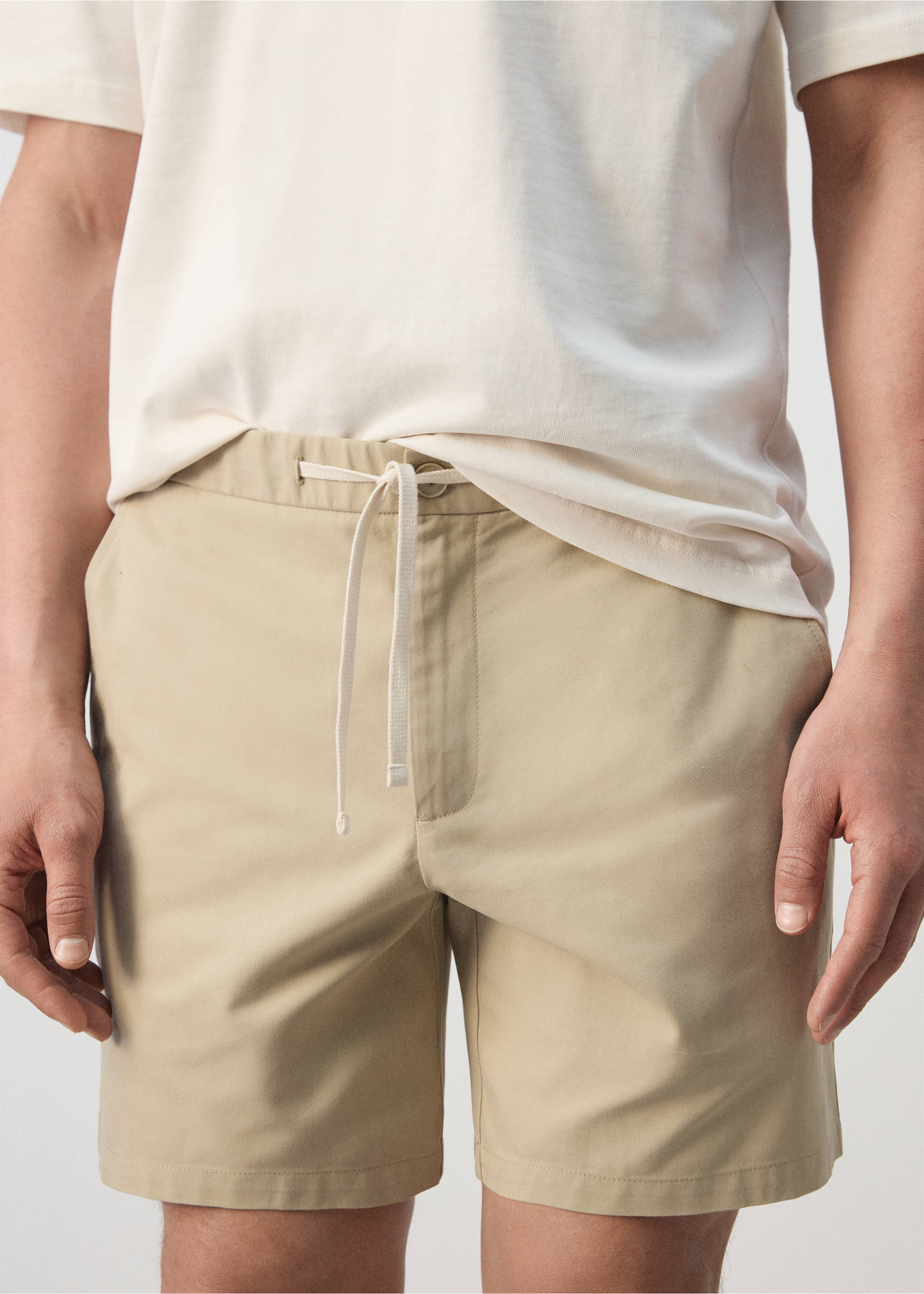 Bermuda shorts rey - Details of the article 1, Beige. Ref: 27039206-00.
