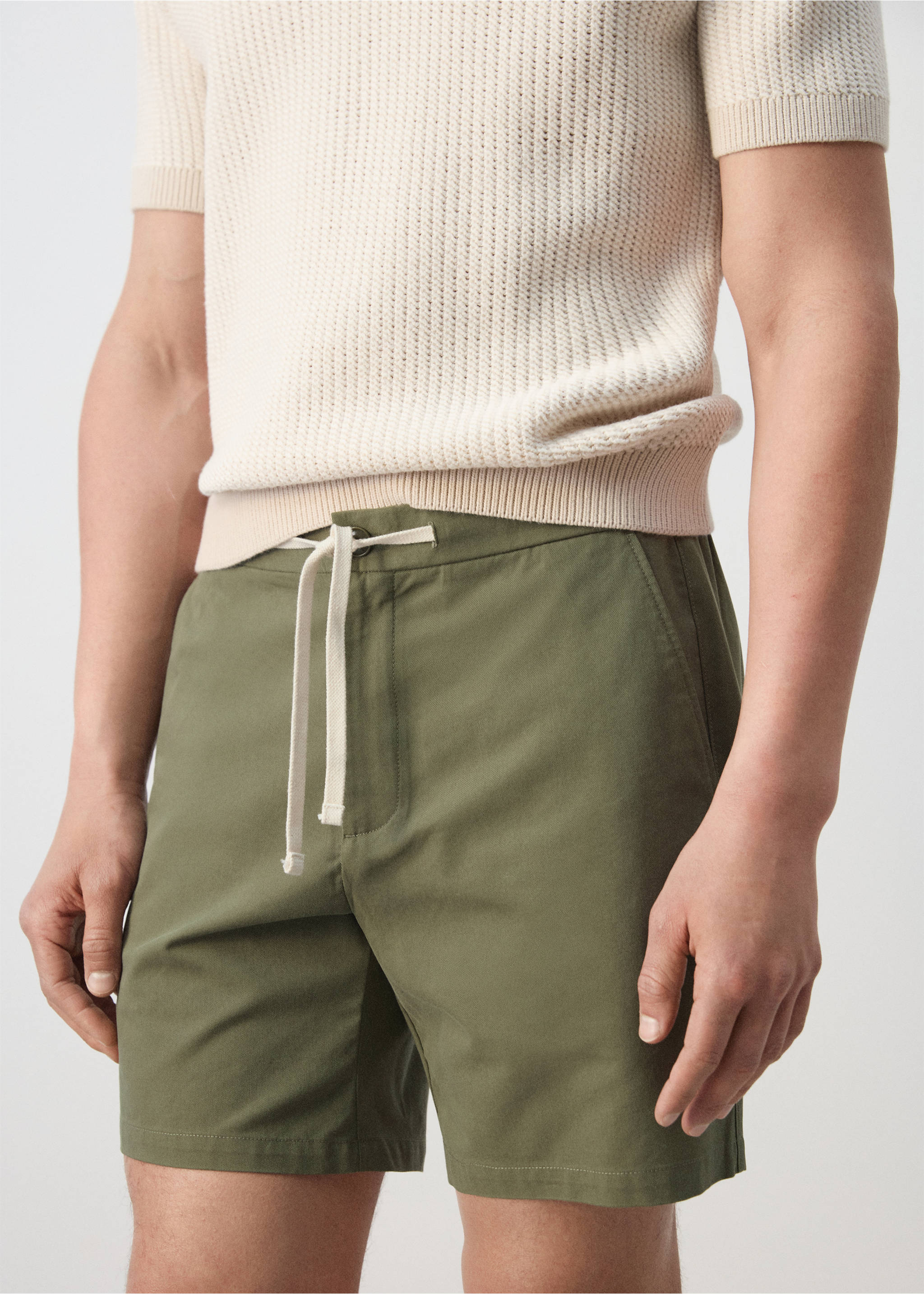 Bermuda shorts rey - Details of the article 1, Forest Green. Ref: 27039206-00.