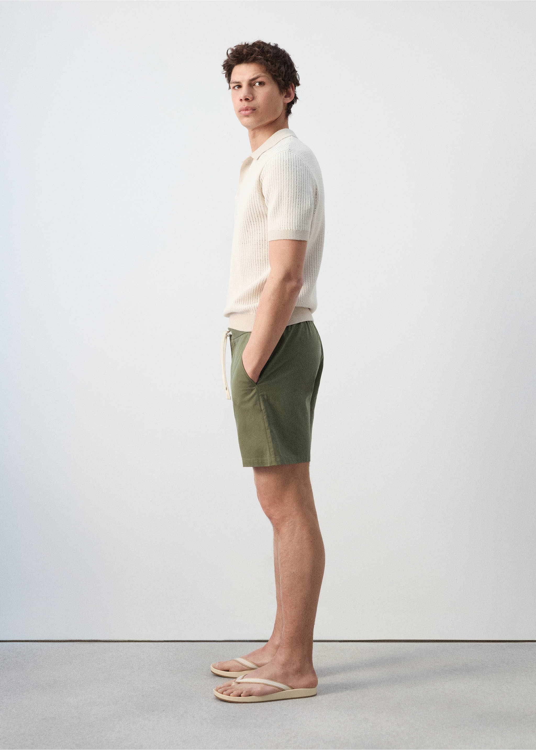 Bermuda shorts rey - Details of the article 2, Forest Green. Ref: 27039206-00.