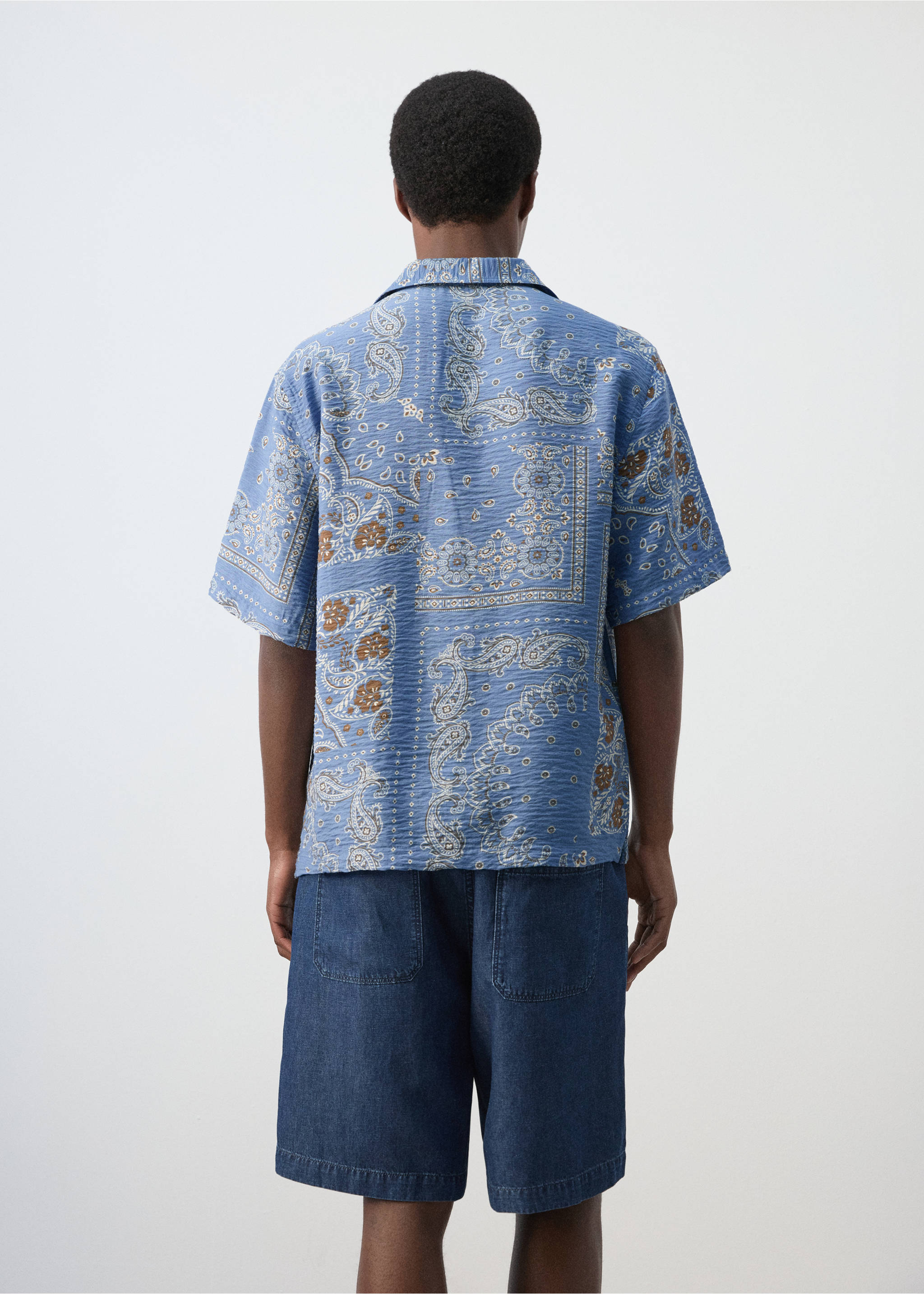 Printed short-sleeved shirt - Reverse of the article, China Blue. Ref: 27039209-00.