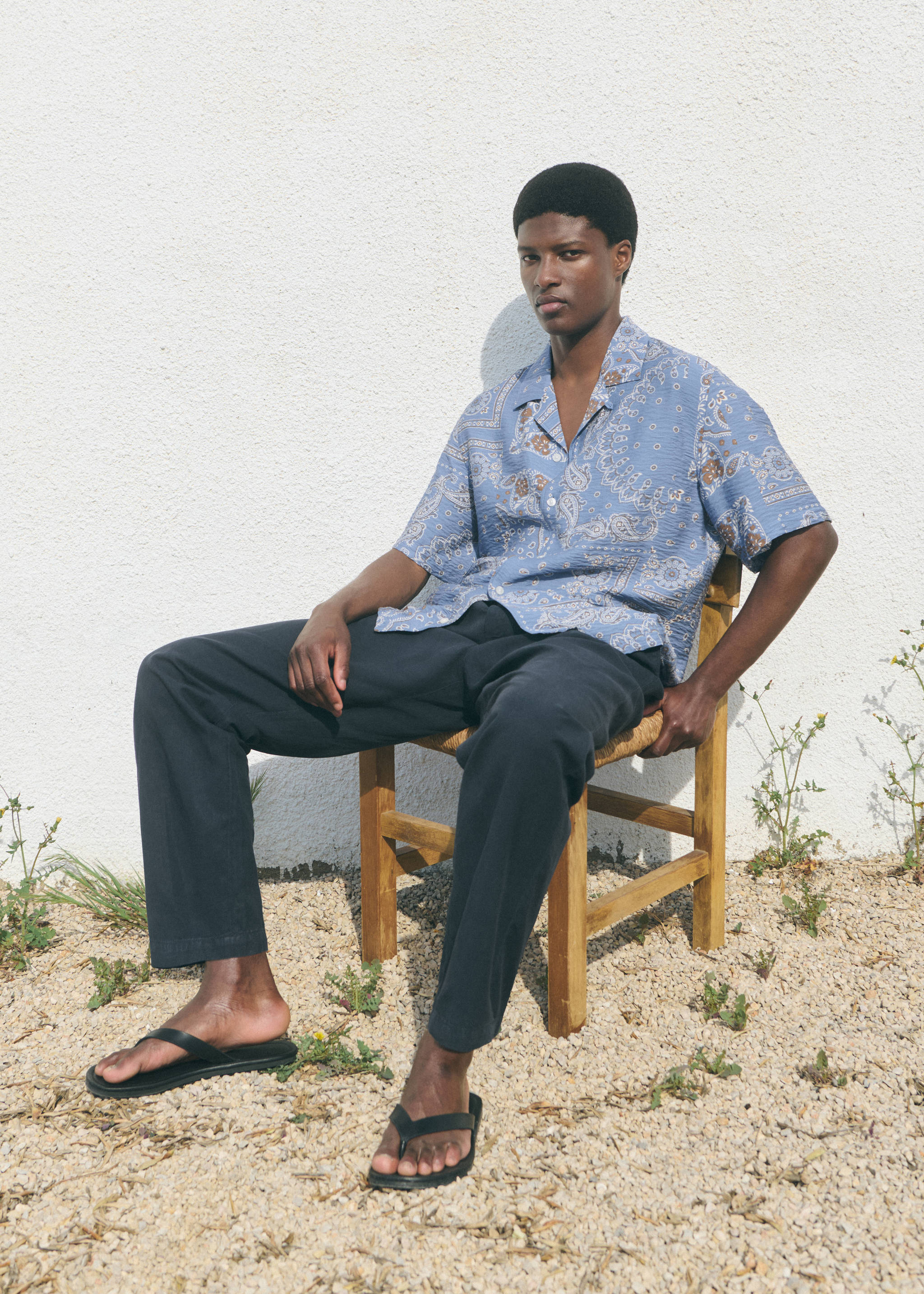 Printed short-sleeved shirt - Details of the article 5, China Blue. Ref: 27039209-00.
