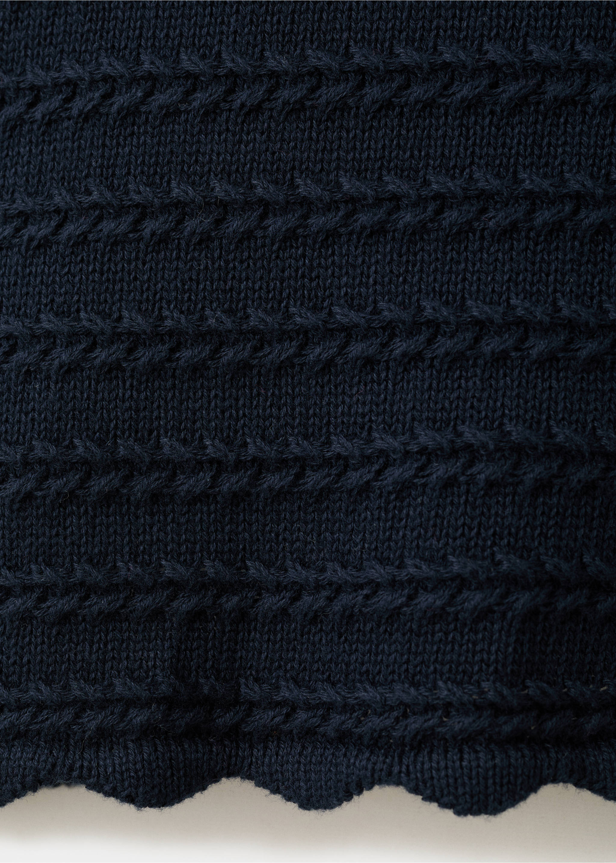 Crochet top mirrors - Details of the article 0, Navy. Ref: 27039210-00.