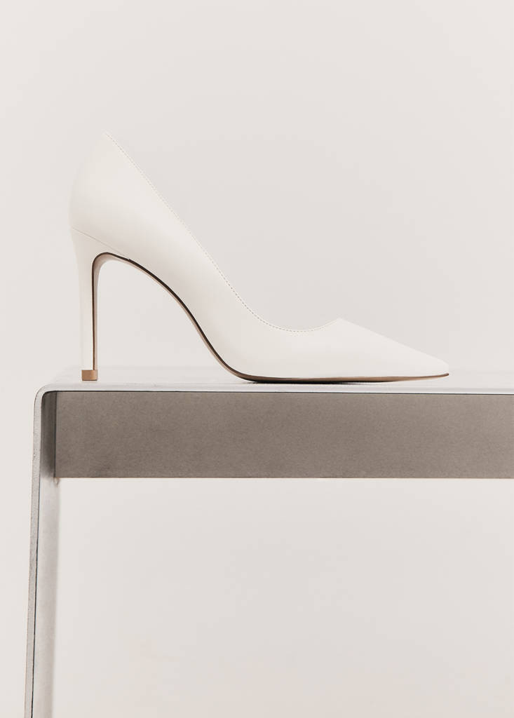 High-heeled shoes — White